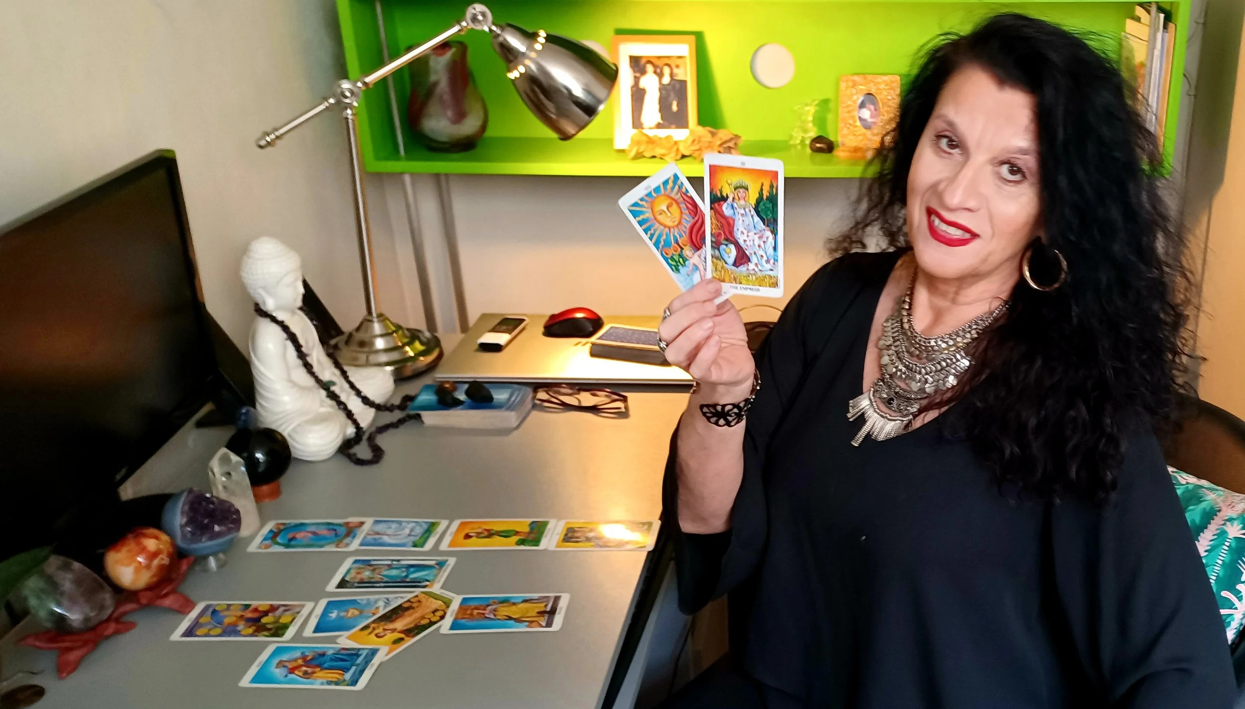 Rosa Derriviere Clairvoyant, Psychic Readings, Astrology & Psychic Life ...