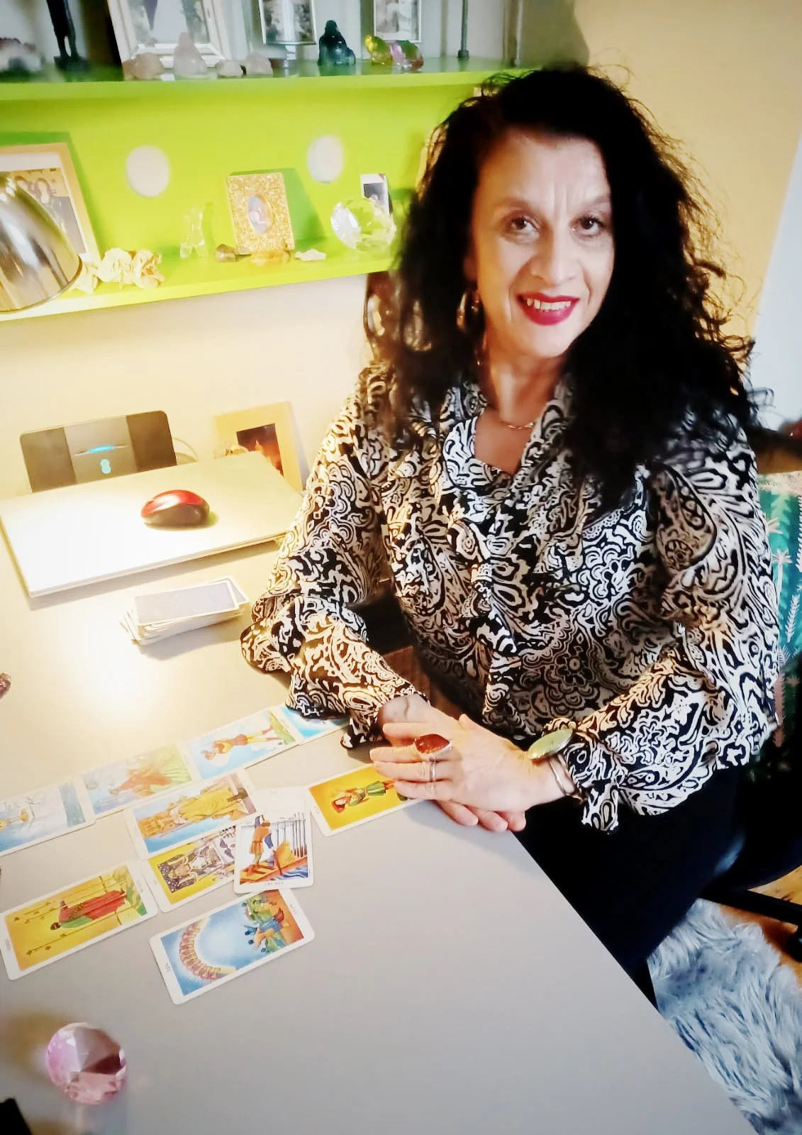 Rosa Derriviere Clairvoyant, Psychic Readings, Astrology & Psychic Life ...