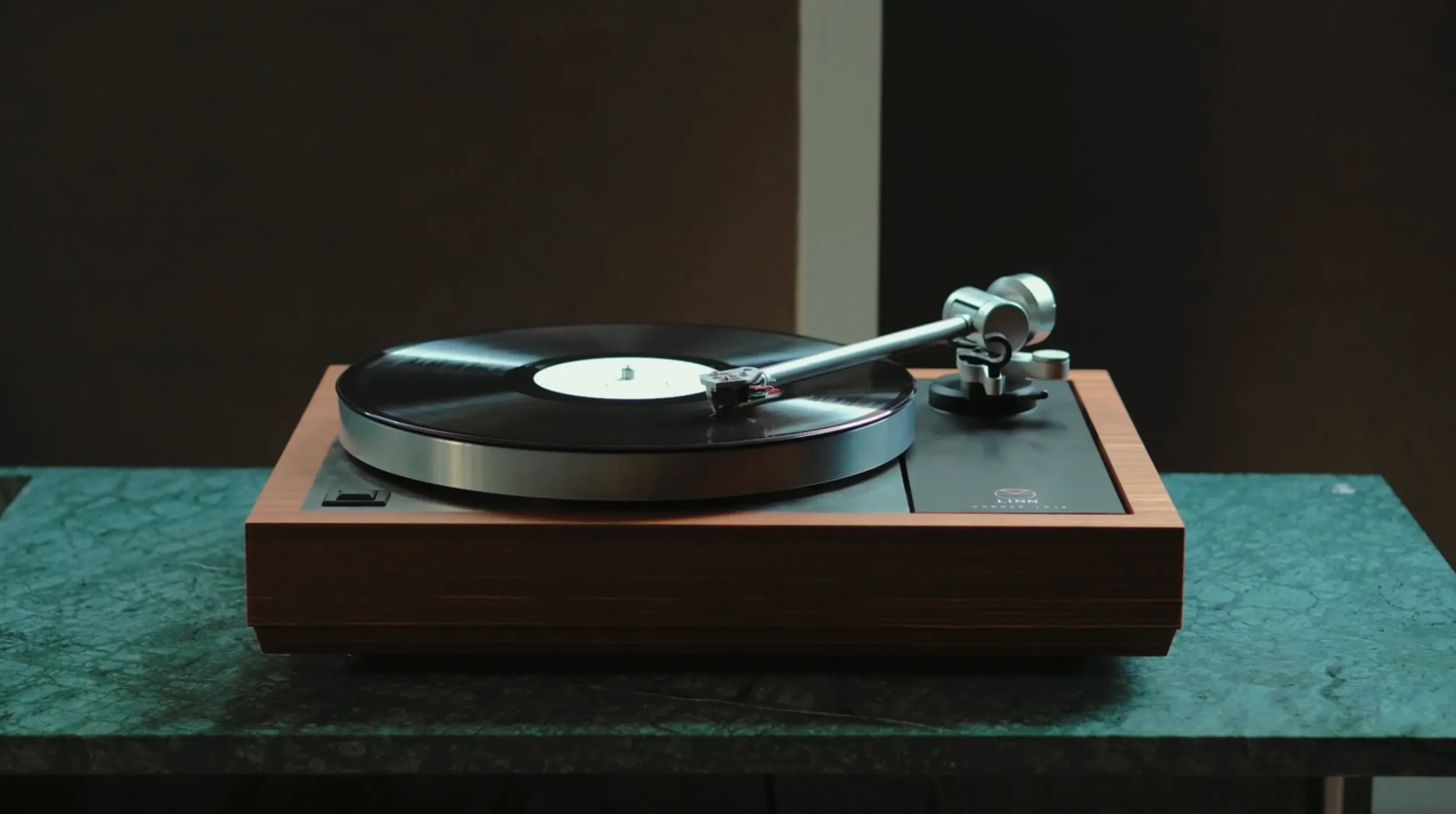 linn lp12 with bedrock plinth