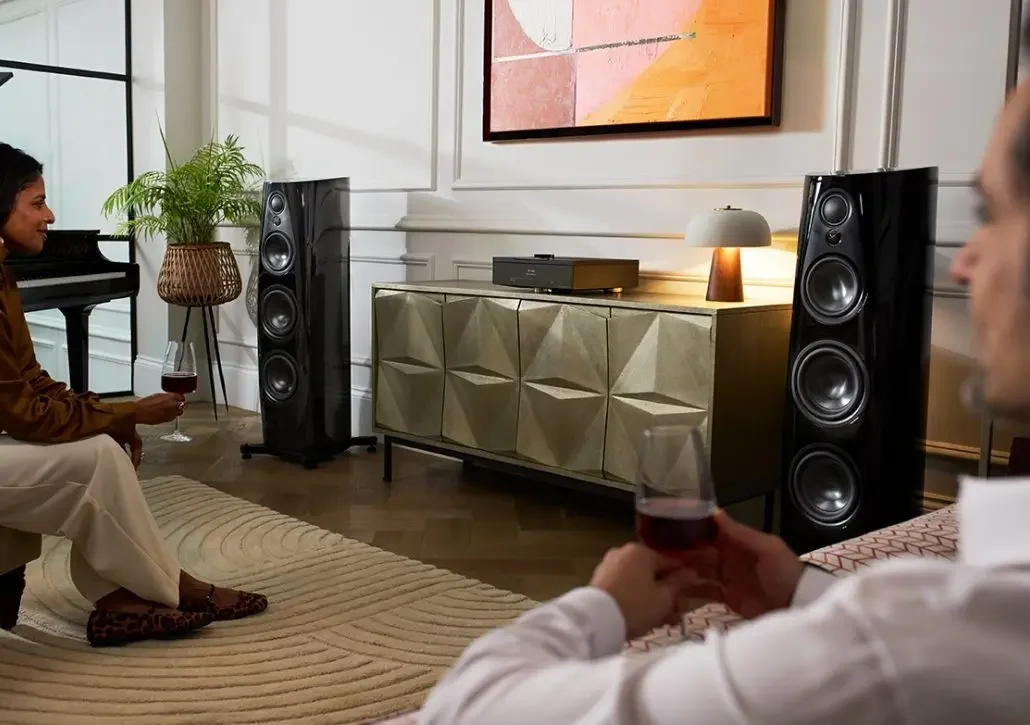 A Linn Klimax Music System in a modern luxury living space.