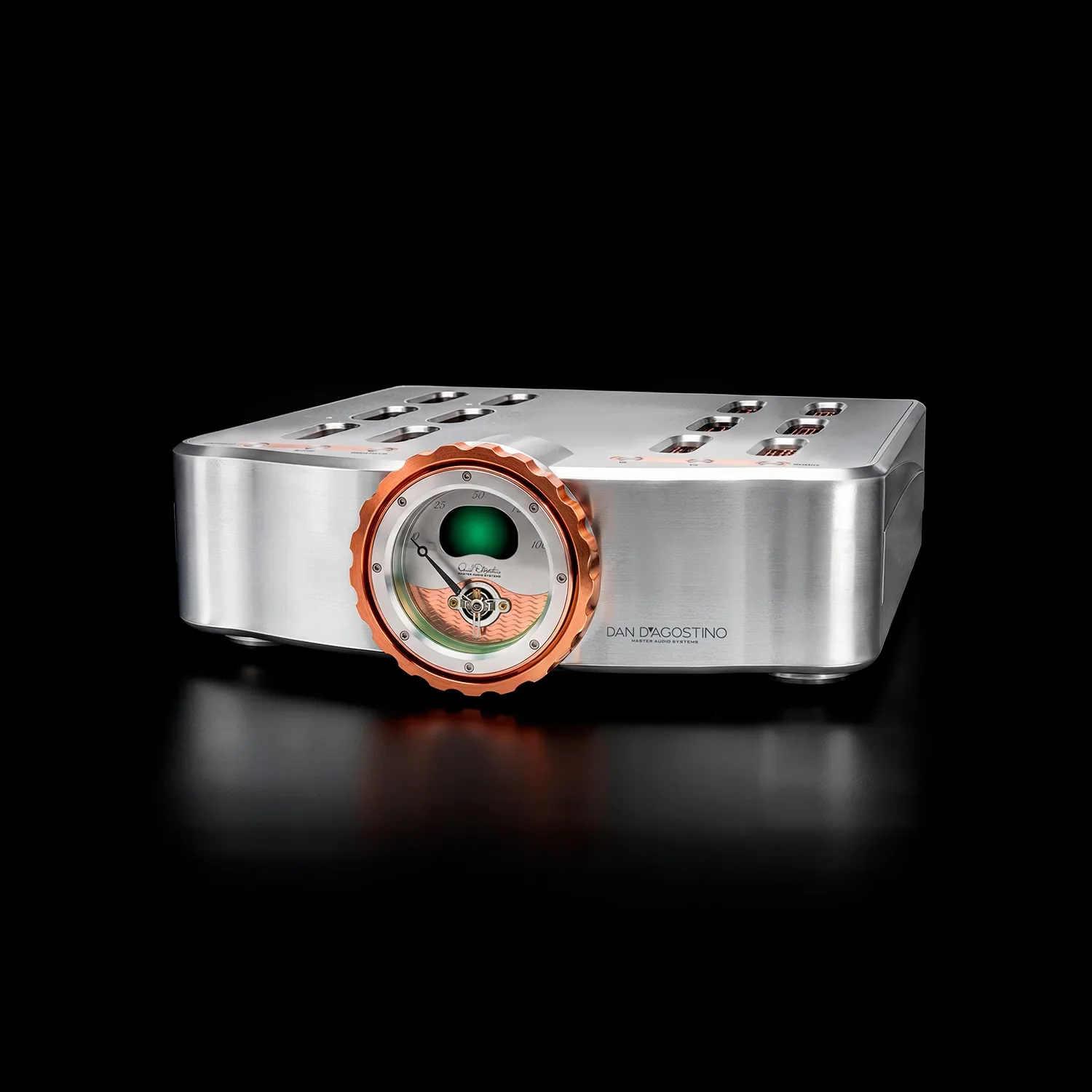 D'agostino_NEO_pre-amp_side_blk_sml.webp