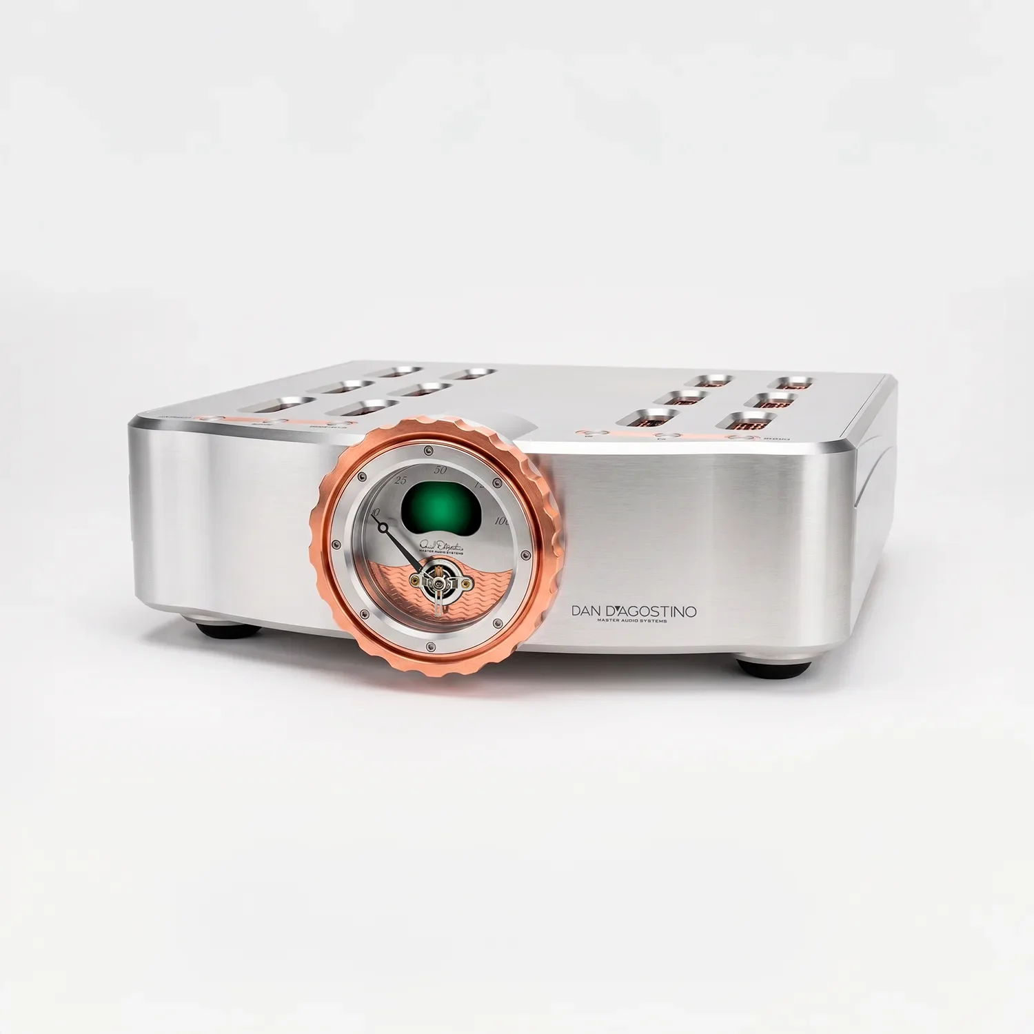 D'agostino_NEO_pre-amp-side_sml.webp