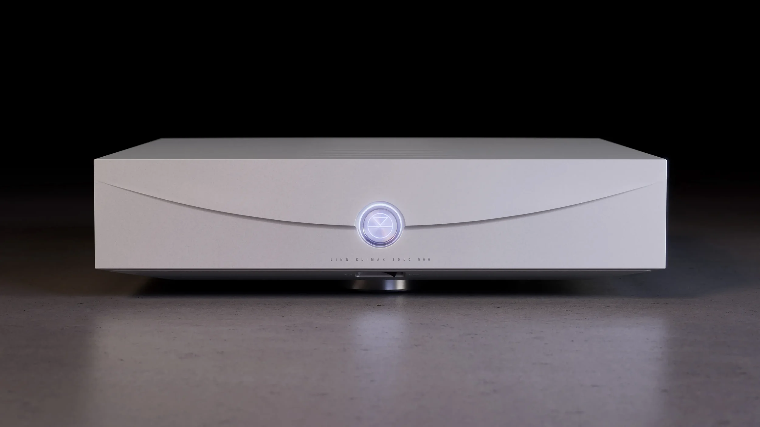 A product shot of the Linn Klimax Solo 500 Power Amp.
