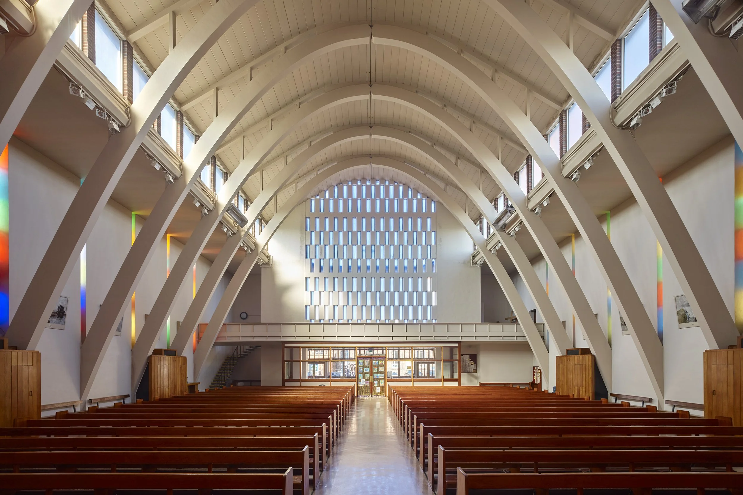Our Lady of the Visitiation, Greenford Interior (uncropped).jpg