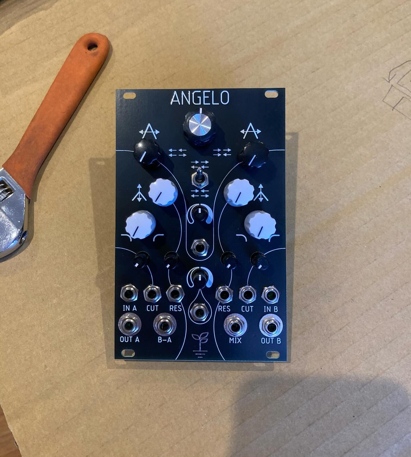 My new Dual Filter module, Angelo, is available. Contact me to order.
#eurorack #euroracksynth #modularsynth #modularsynthesizer #analog #analogsynth #analogsynthesizer #analogfilter #music