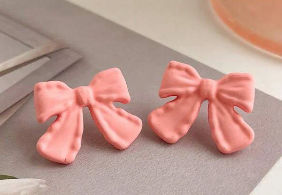 Pink bow earrings 1.jpg