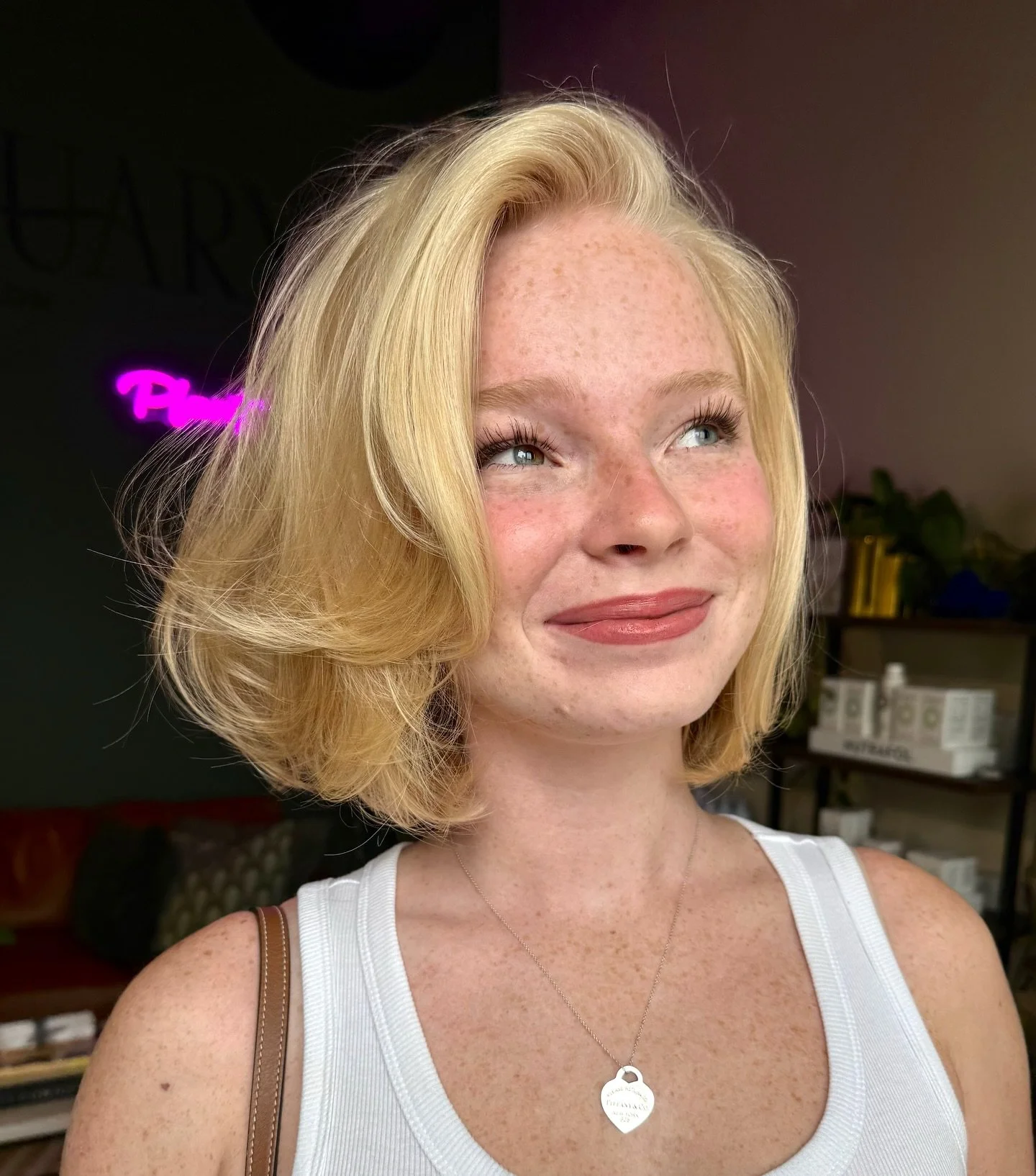 Can you believe her hair is a NATURAL blonde?! Obsessed with her color but she also how cute is she with a bob?! IM OBSESSED!! ✨

I&rsquo;m already booking into October for appointments and I only have a few small slots left for this month! Make sure