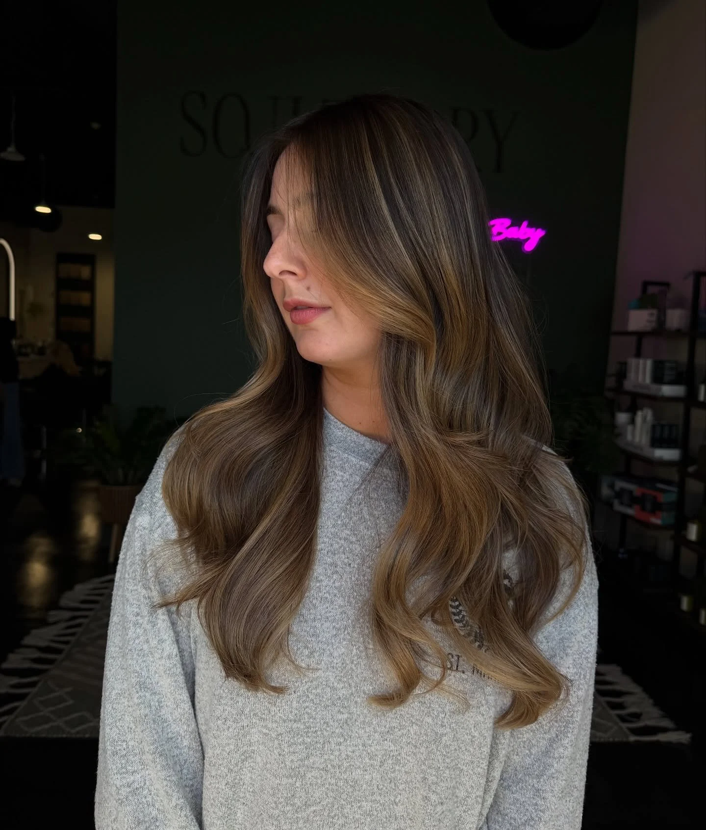 Teddy bear bronde meets soft, seamless dimension&hellip; and the result is straight-up luxury ✨
This look is rich, effortless, low-maintenance, and made to enhance your natural depth without constant touch-ups.
Ready for hair that looks this seamless