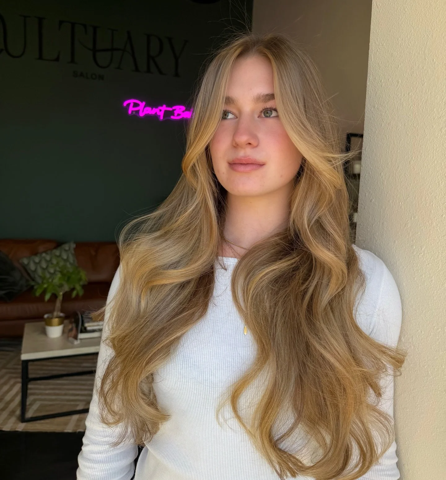 Soph is all grown up 🥹🥹 
The confidence is coming out and I&rsquo;m here for it 🫶🏻 I&rsquo;ve done her hair for maybe 13 years at this point and there is nothing better than seeing these kiddos grow up. 
Thank you for continuing to choose me 🤍 
