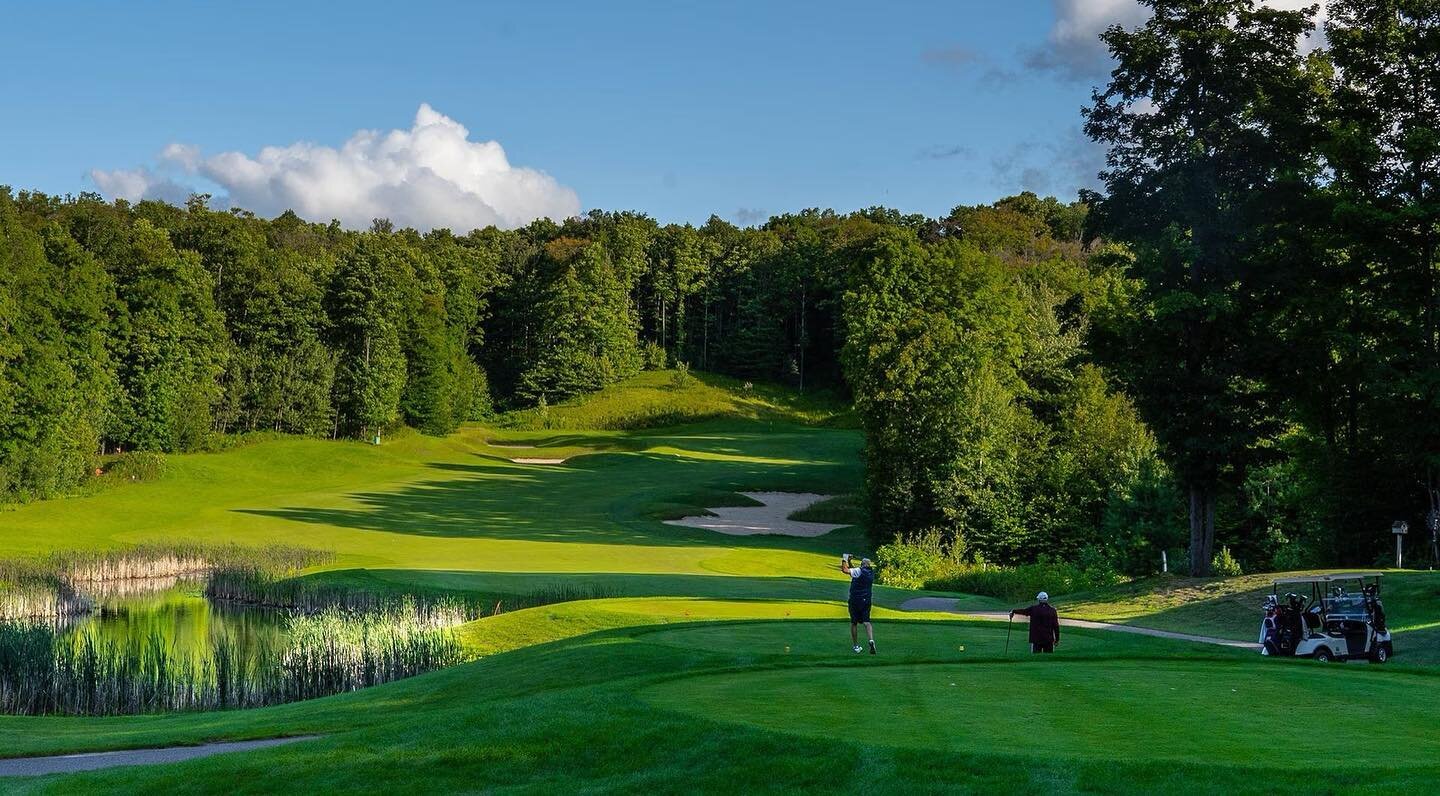 Ski season is over and spring is here, which means golf opens soon at @shantycreekresort, named one of the top golf resorts by @condenasttraveller! Book your May stay to hit the links ⛳️