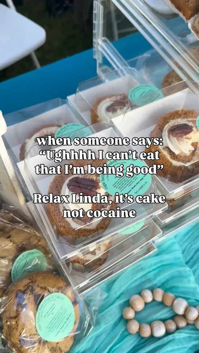 “We love a little balance — veggies today, cake tomorrow 😉
All choices welcome here 💕
Whenever you’re ready, we’ve got a slice waiting 🍰
#CakeHumor #BakerHumor #HomeBakerLife #BakingLaughs #CakeReel #FunnyBaking #BakingRee