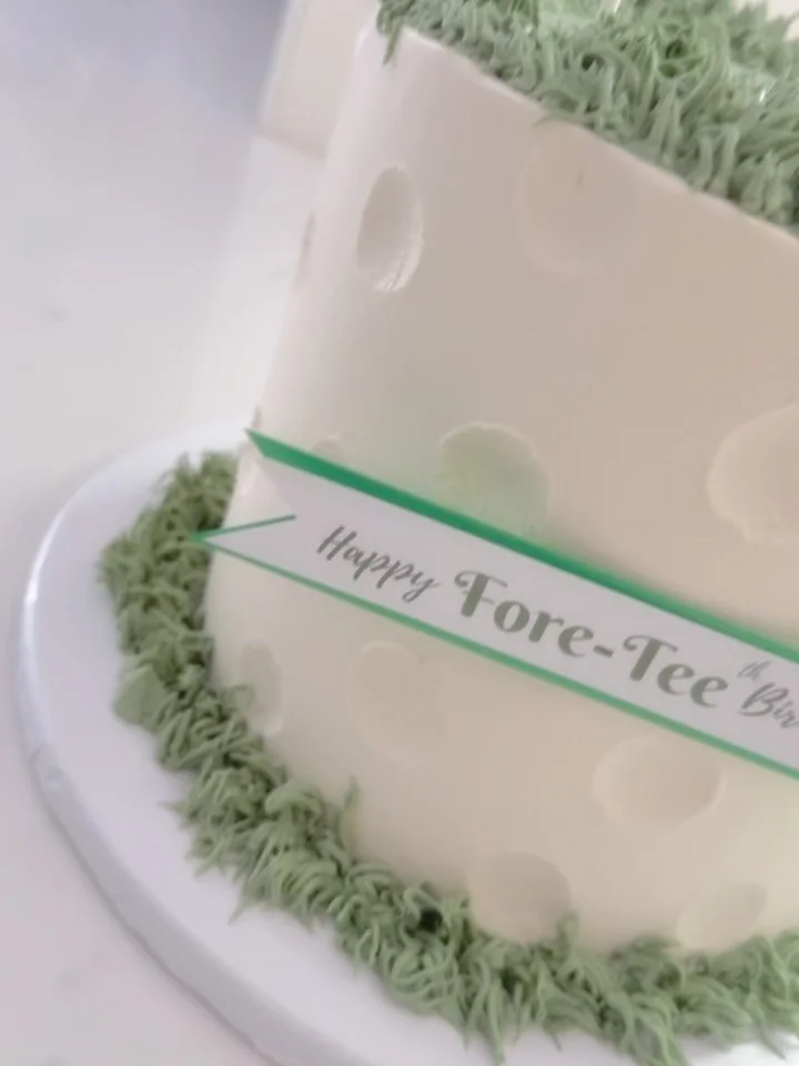 This design never gets old! 🏌️⛳️

Tag a golf lover who needs this cake design in their life 👇😉

#golfcake #foretee #golfbirthday #homebakersofig #cakesofinstagram