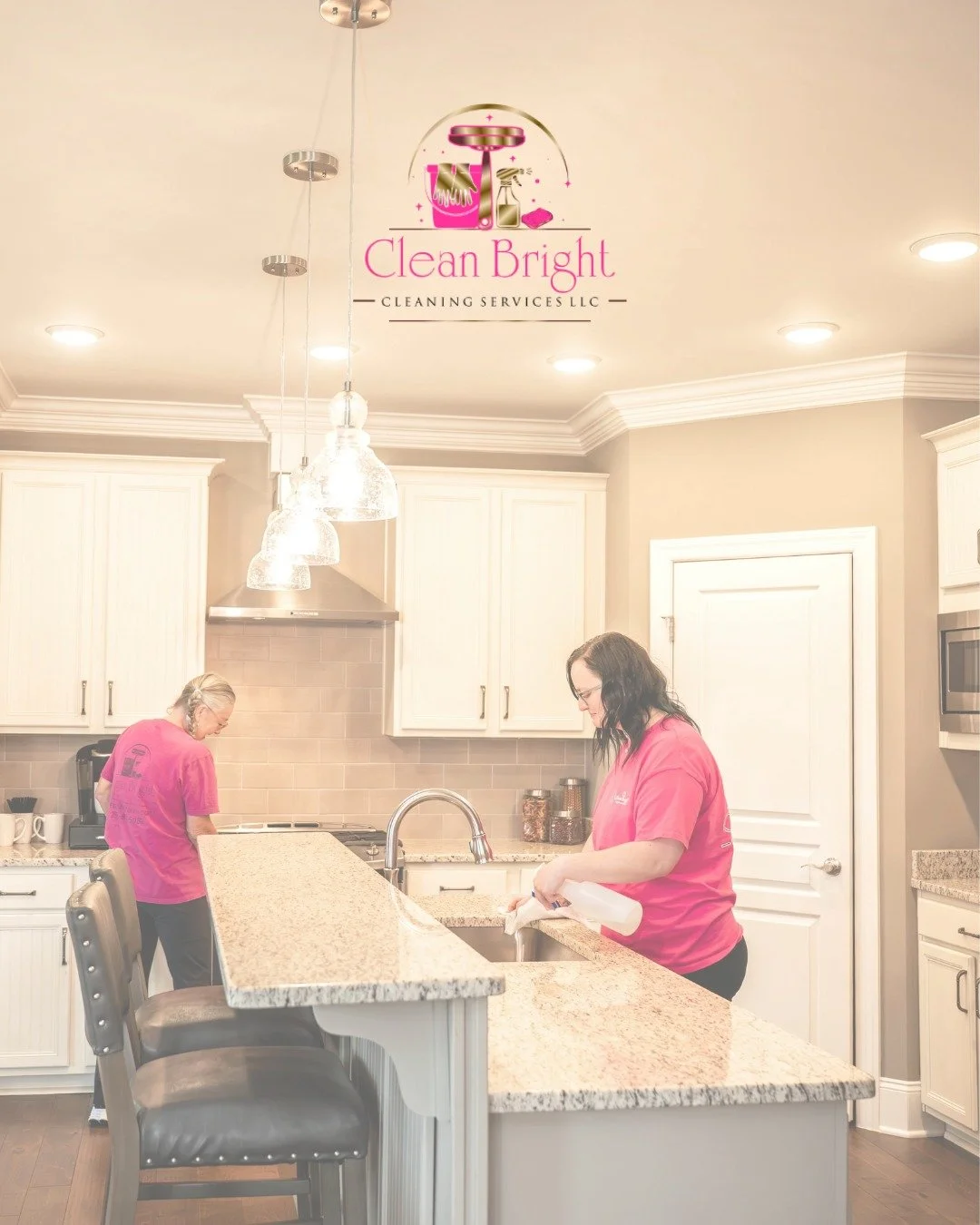 We know, the kitchen is the heart of your home, but it's also the hardest room to keep clean. Between meal prep, family gatherings, and daily use, it's easy for things to pile up fast.

Here are a few pro tips from our team to help you maintain that 