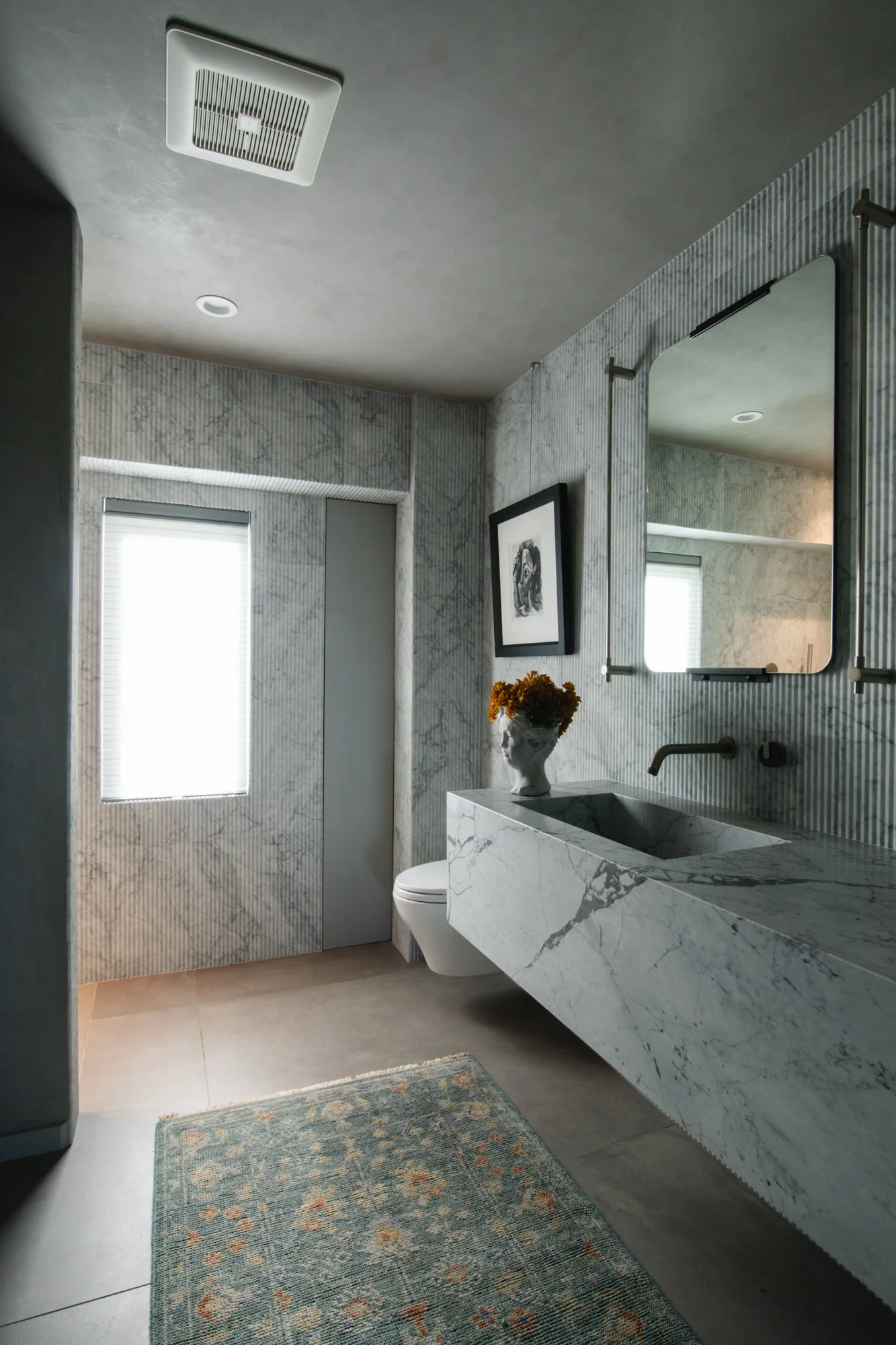 DownstairsBathroomClosedWindow.jpg
