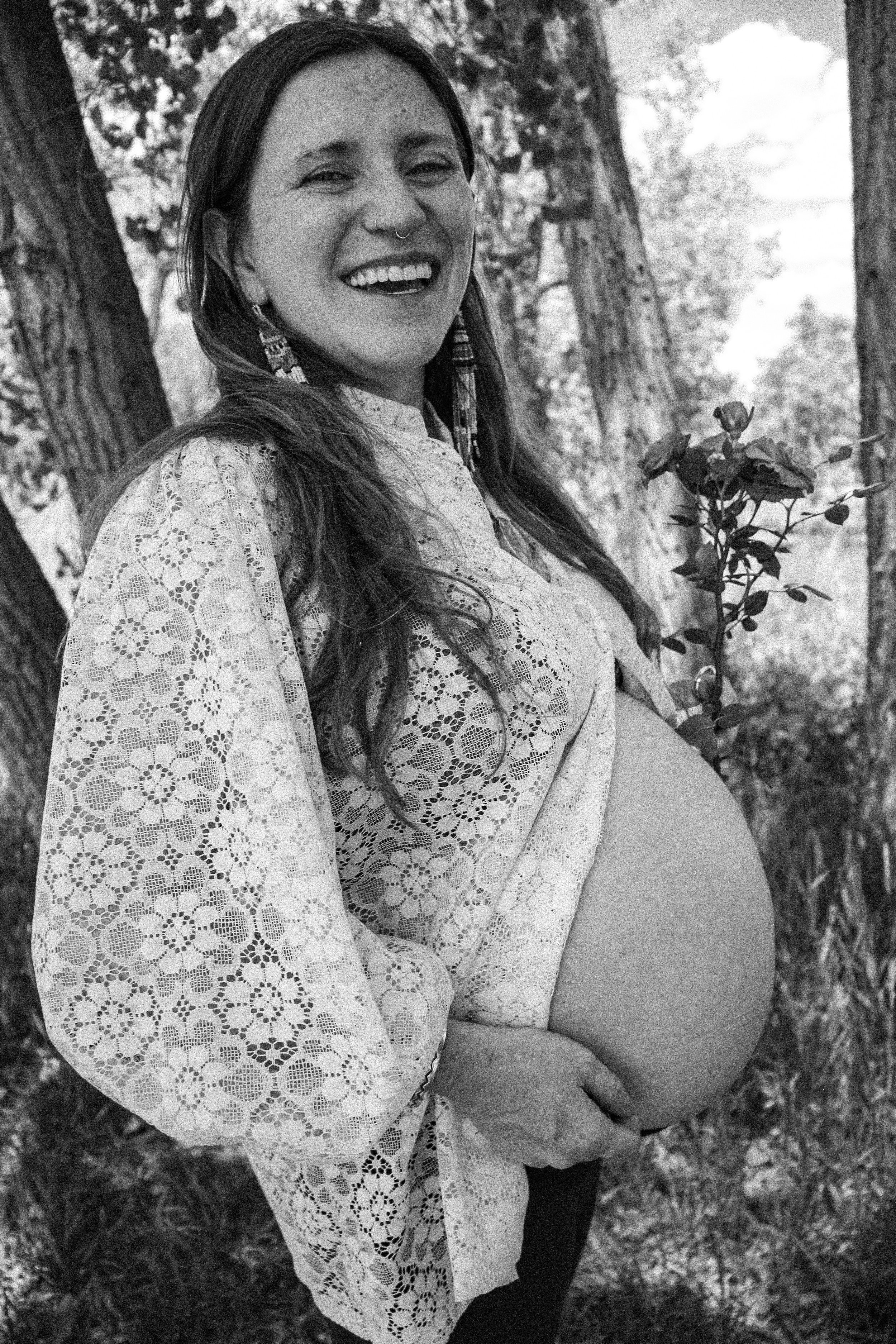 Jen.maternity.2025.bw.80-36.jpg