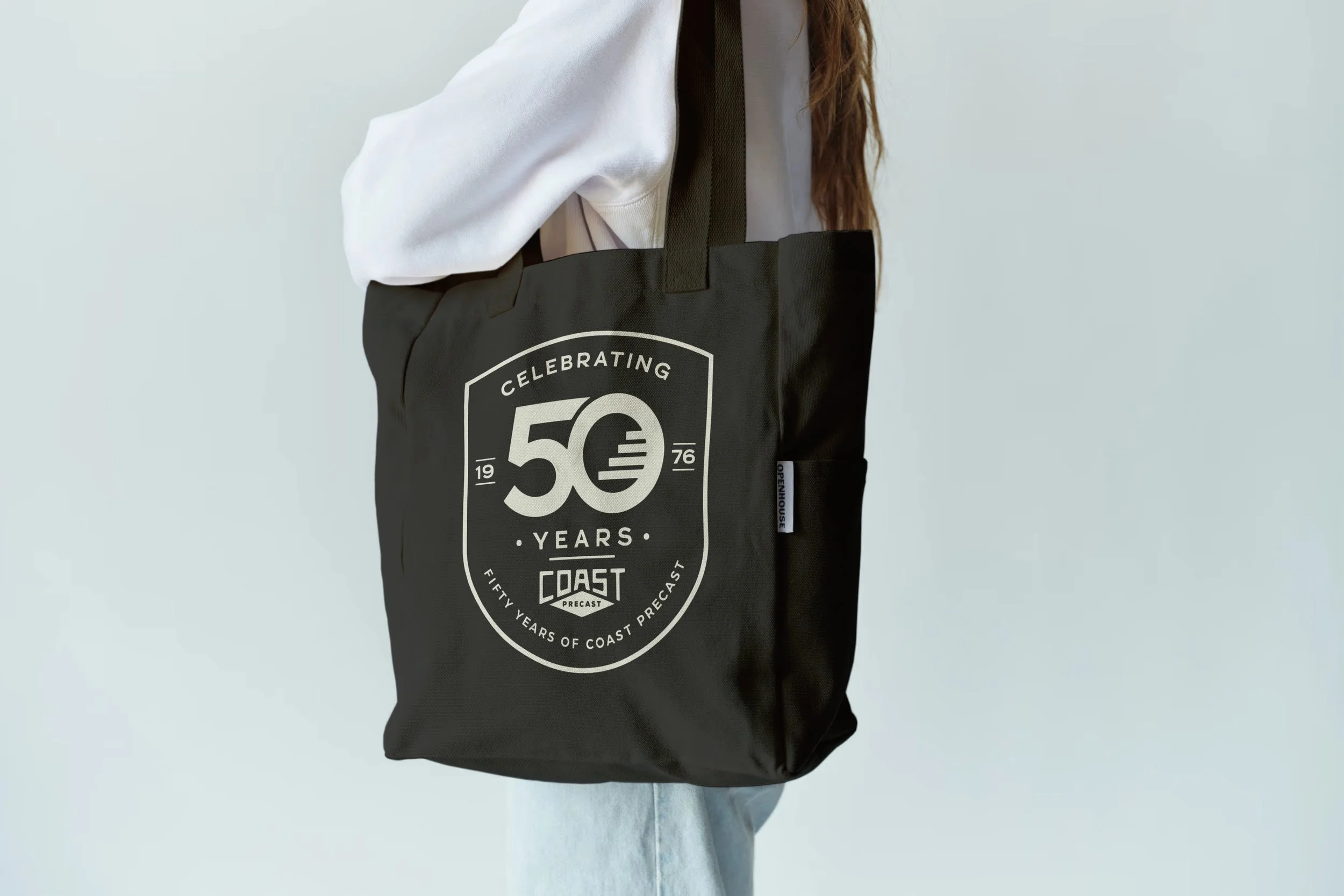 COAST-50-TOTE-BLACK.jpg