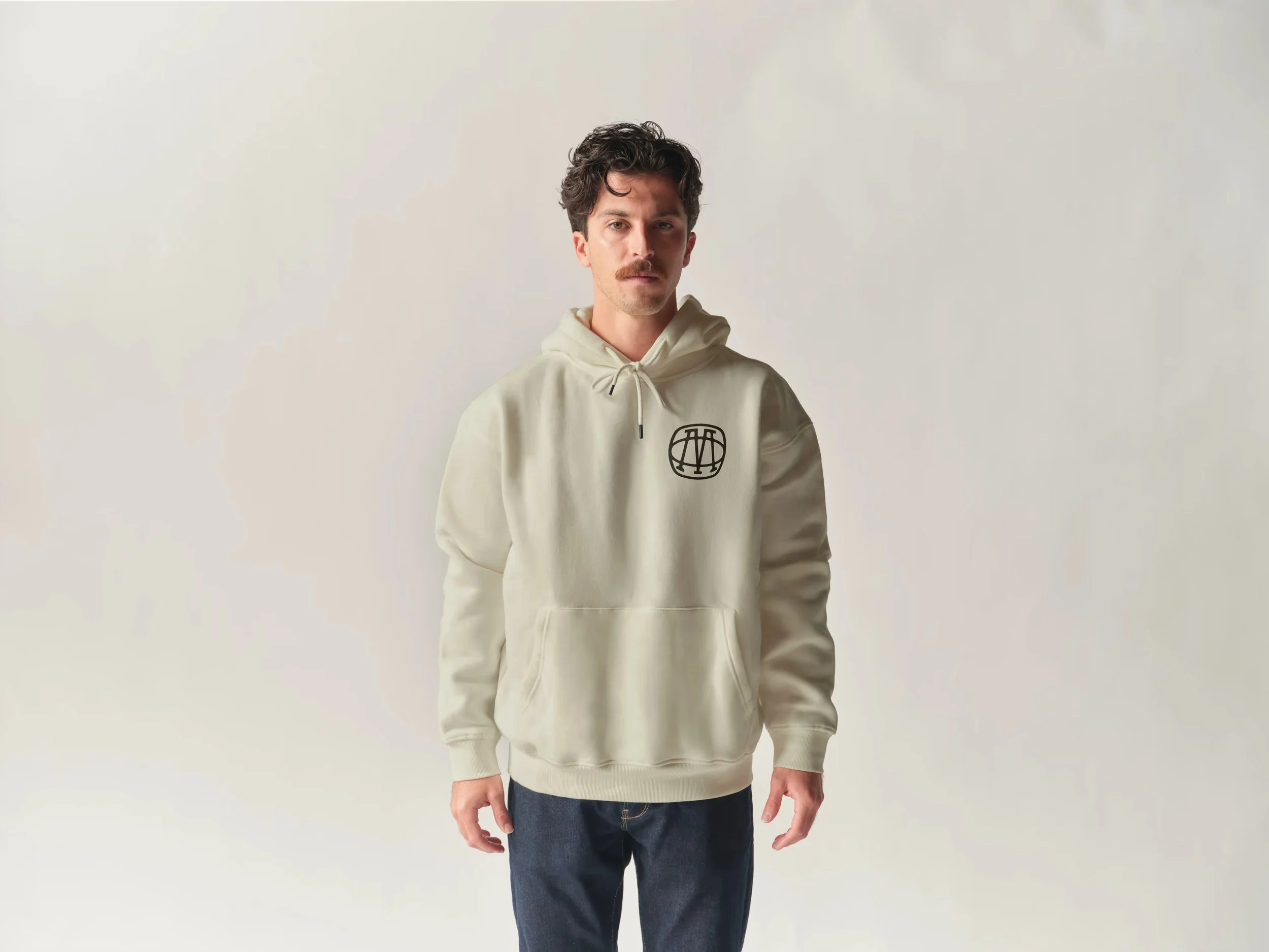 MAXOTTER-MONO-HOODIE-FRONT.jpg