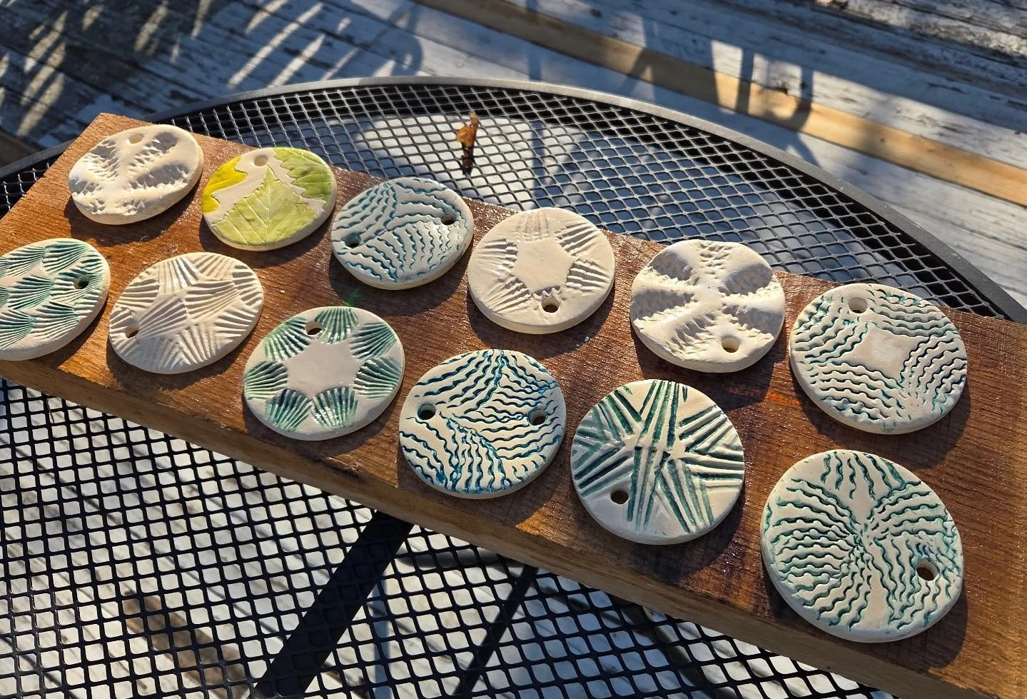 DIY for the holidays, part one: ornaments!
#ornaments #holidayspirit #happyholıdays