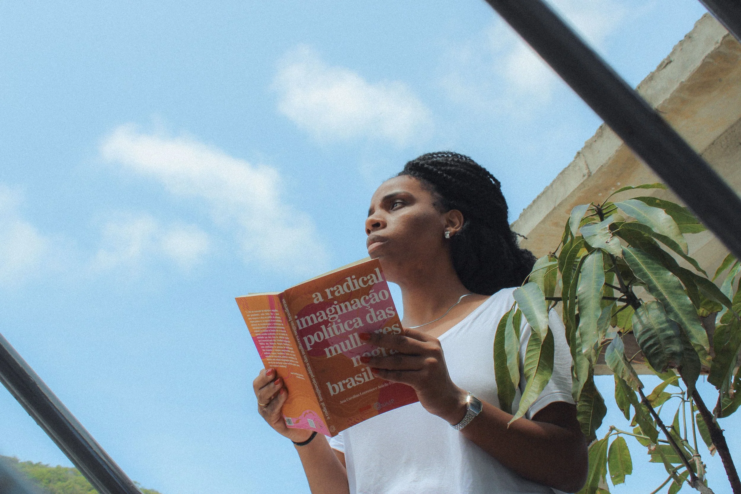 feature documentary― PRESENTE! 