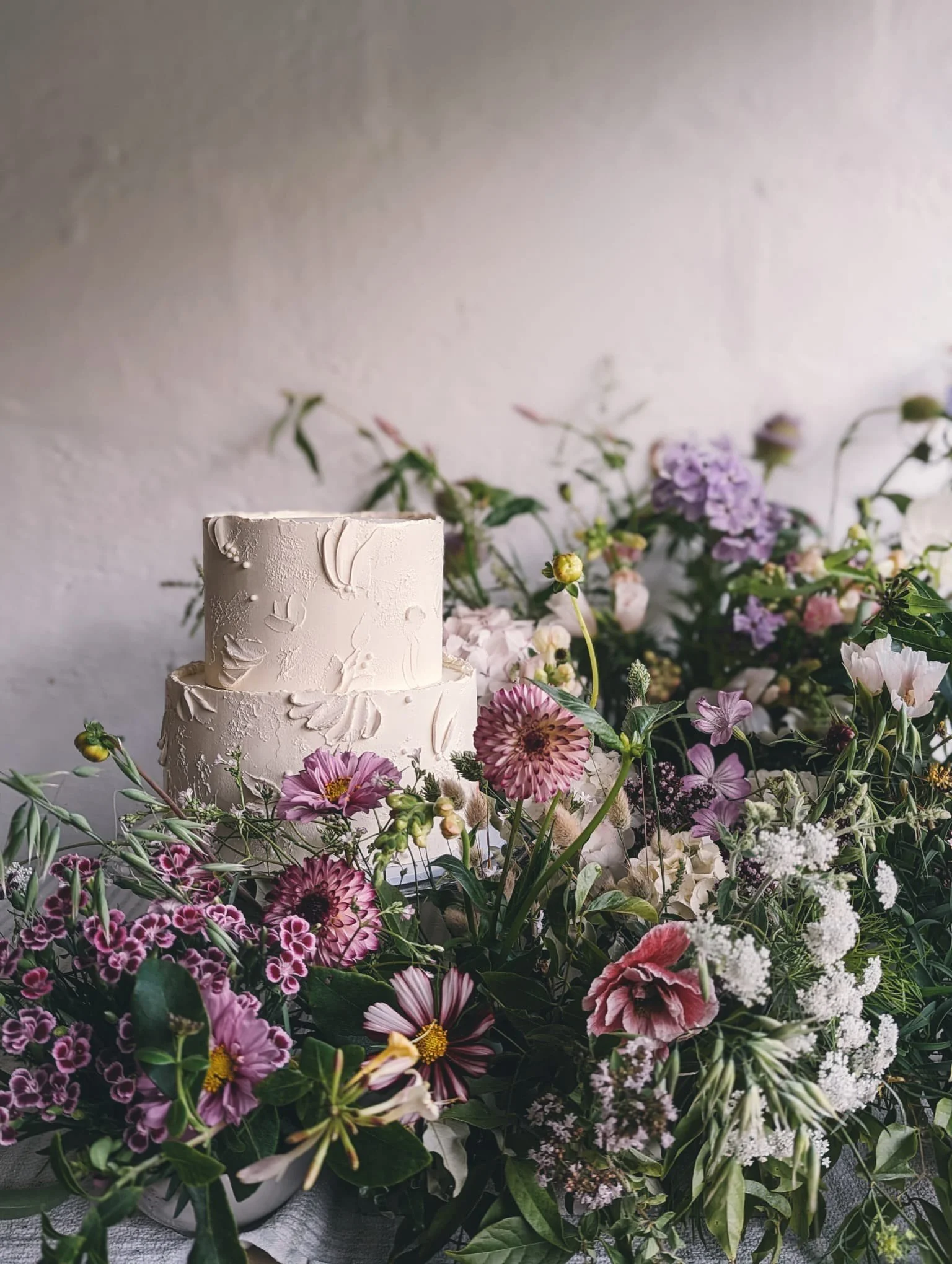 rustic wedding cake Bristol
Tara Katie Cakes