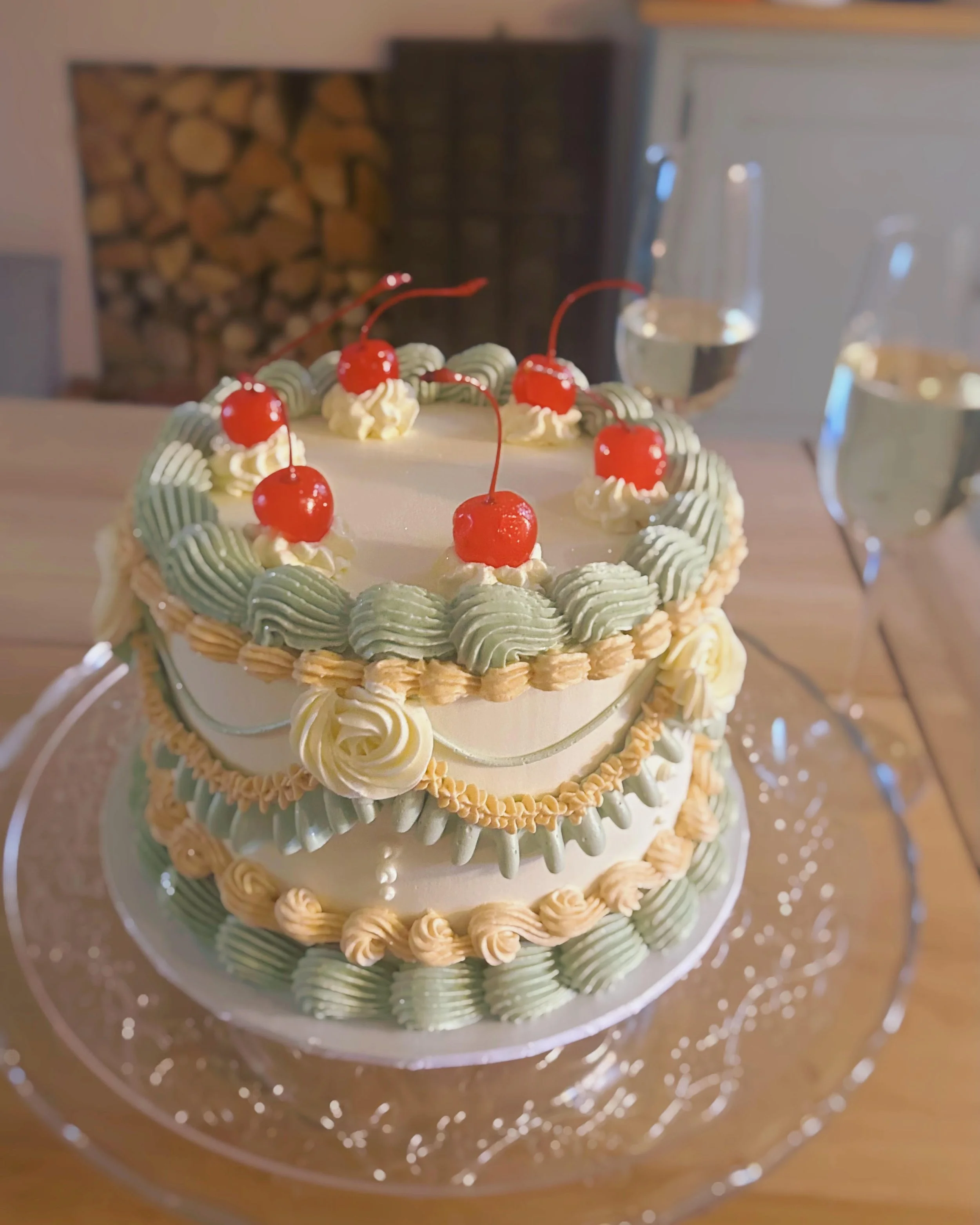 Lambeth cake bristol
Vintage cake Bristol
Tara Katie Cakes