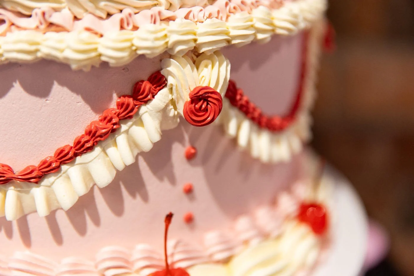 Pink lambeth wedding cake
Pink vintage wedding cake Bristol
Wedding Cakes Bristol
Tara Katie Cakes
Photo by Alison Jenkins Photography