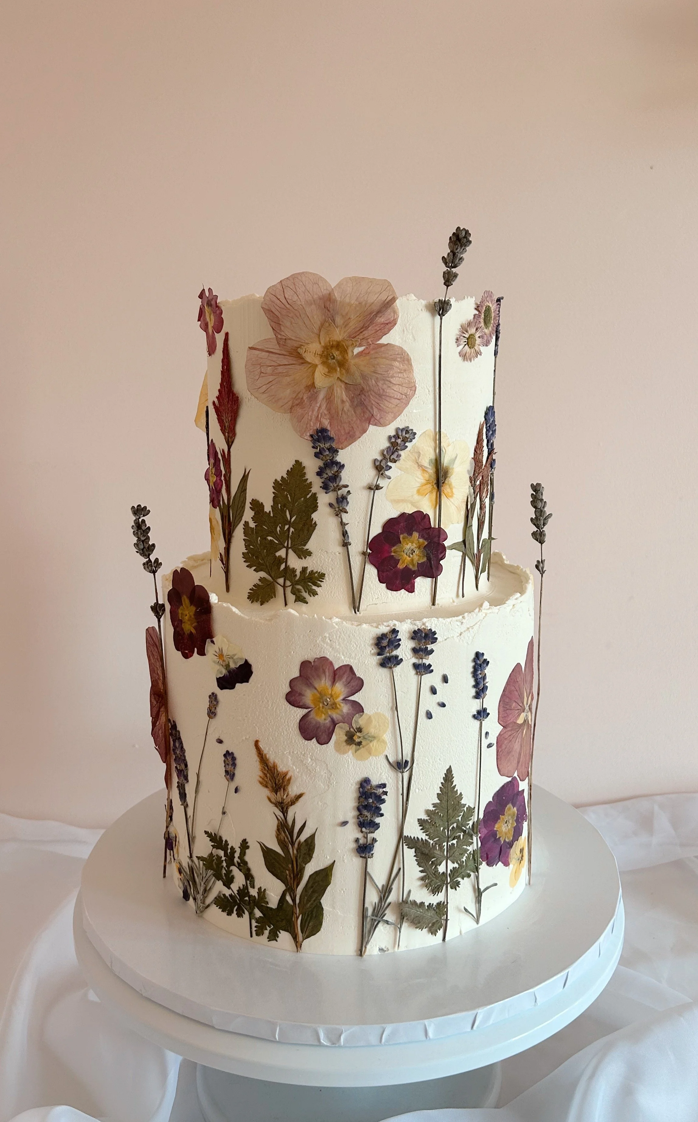 Pressed flower cake Bristol
Tara Katie Cakes
Wedding Cakes Bristol
