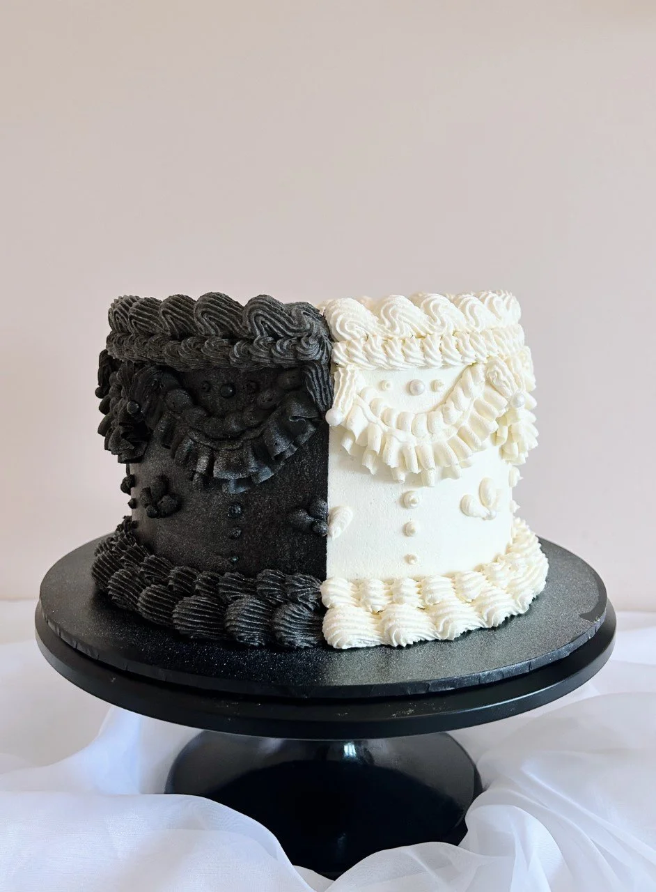 Black and white lambeth cake