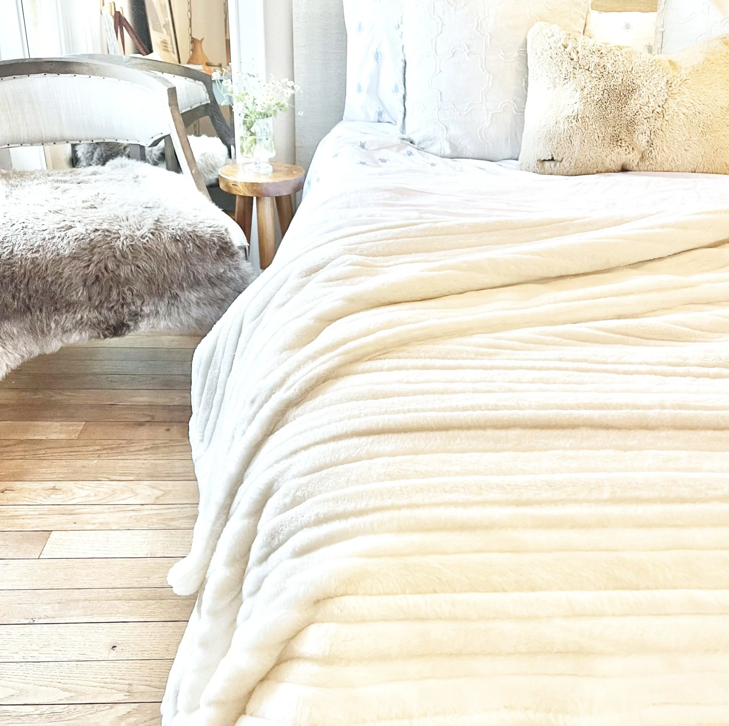 King luxury cream blanket