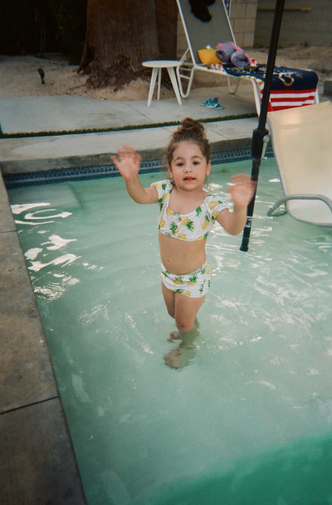 ARIANNA TAKES ON PALM SPRINGS