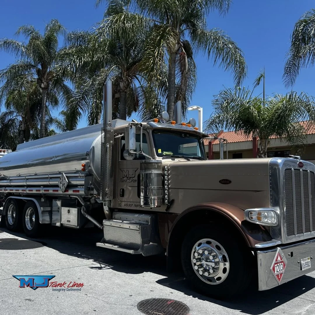 Another Fuel Friday, another clean rig ready to roll! 💨

Shoutout to Jorge from our Glendora yard for snapping this shot - you&rsquo;ve got an eye for the shine! 📸

At MJ Tank Lines, we keep our tanks full and our standards higher! ⛽

#FuelFriday #