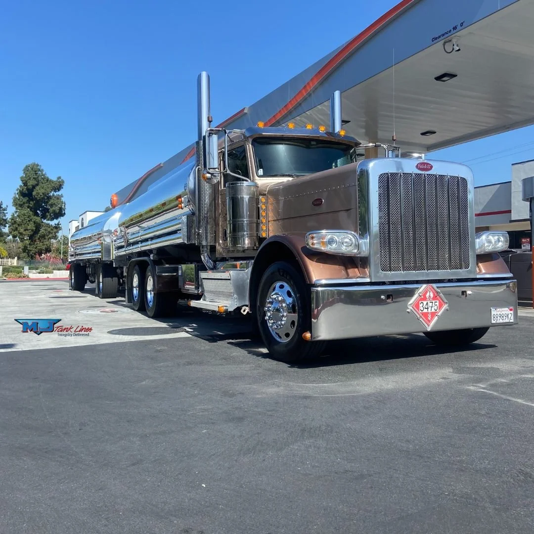 Two words. Tanker Thursday! ⛽

#DriveMJTankLines #HiringAllLocations #ApplyOnline #TankerYankers