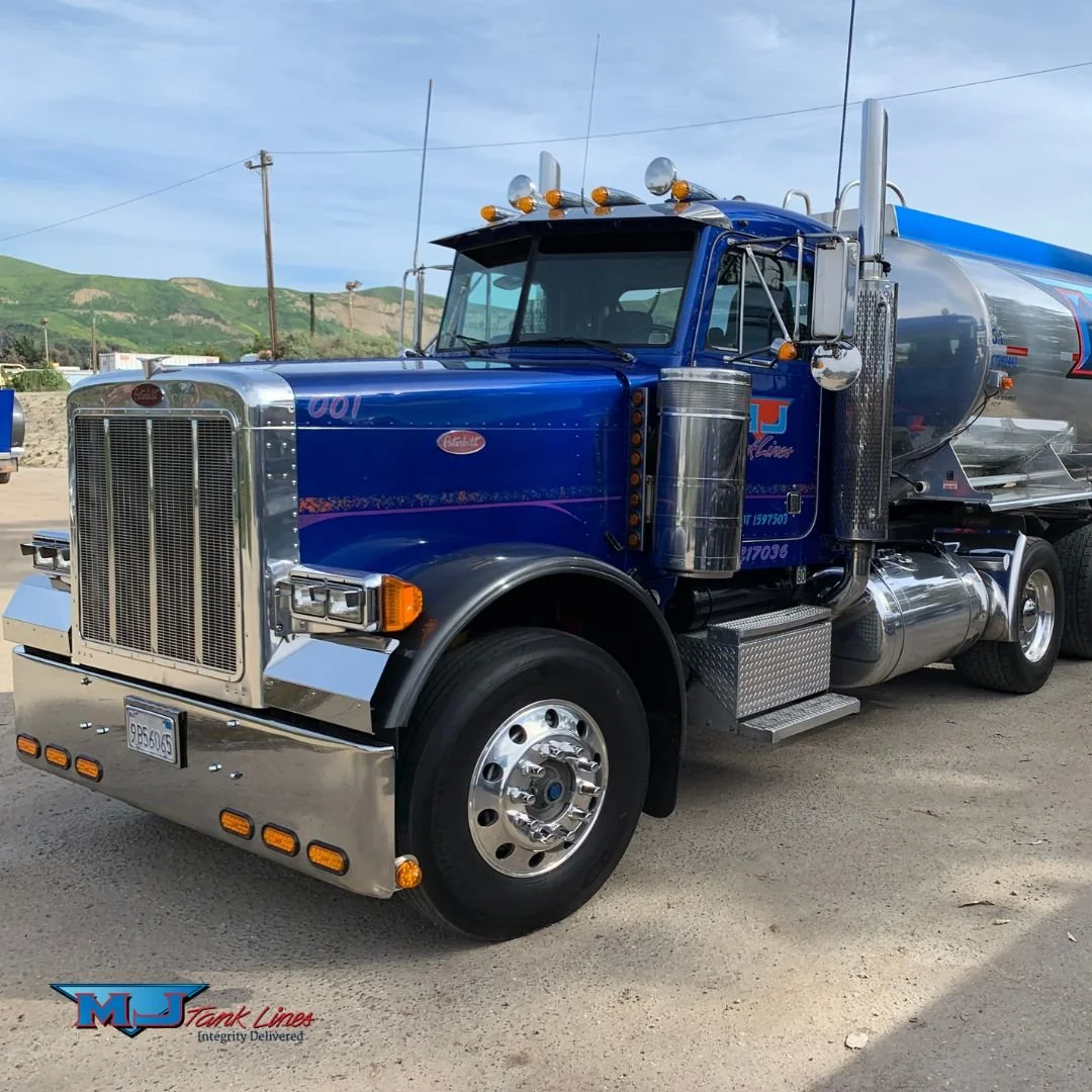 Where it all began - Truck 1! 💙 

#TankerYankerTuesday #DriveMJTankLines #SinceDayOne #TruckingPride