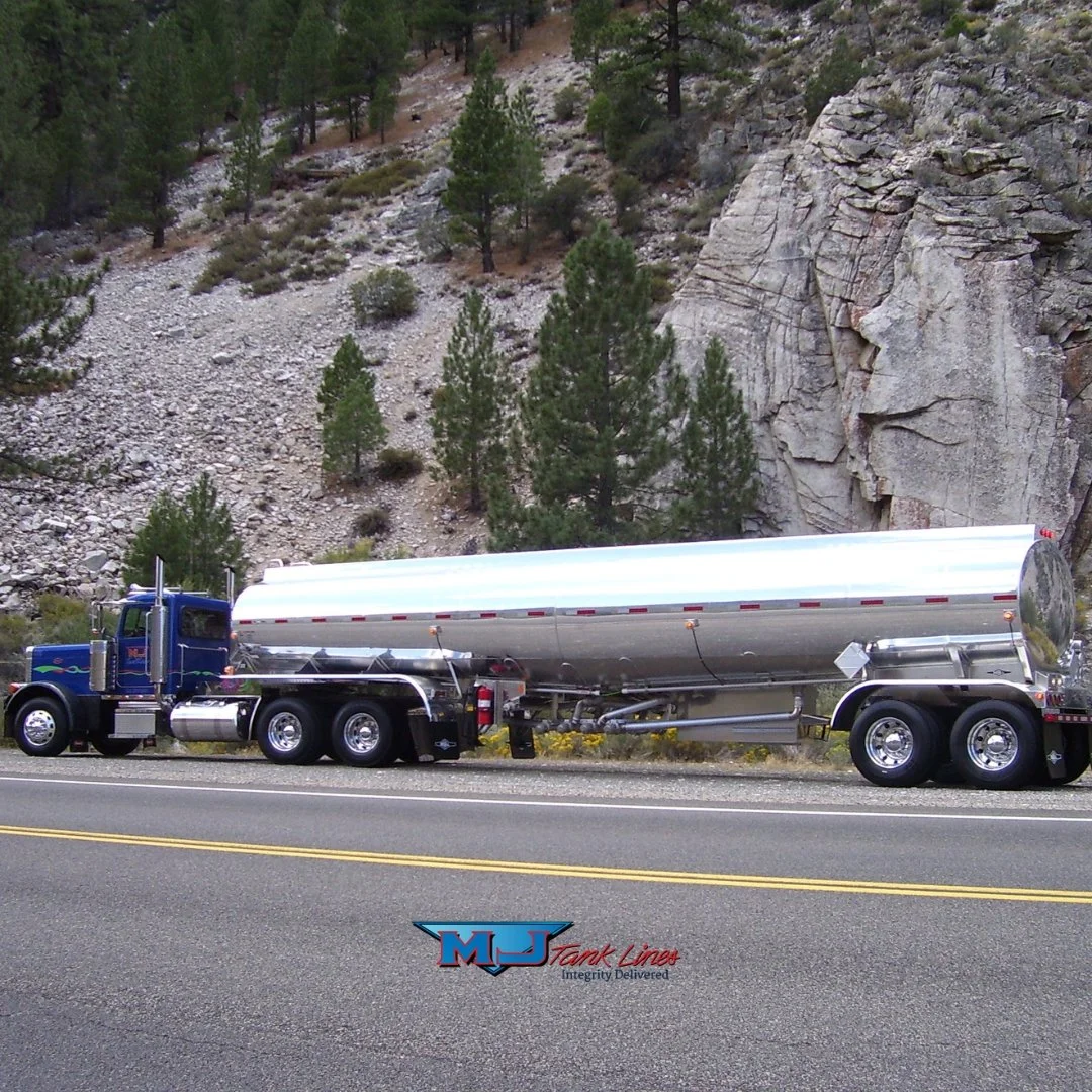 TBT&hellip; but make it Tuesday! 🔁

From backroads to mountain passes, our team keeps fuel moving safely and smoothly!⛽

#DriveMJTankLines #TankerYankers #TruckerFamily #TuesdayThrowback