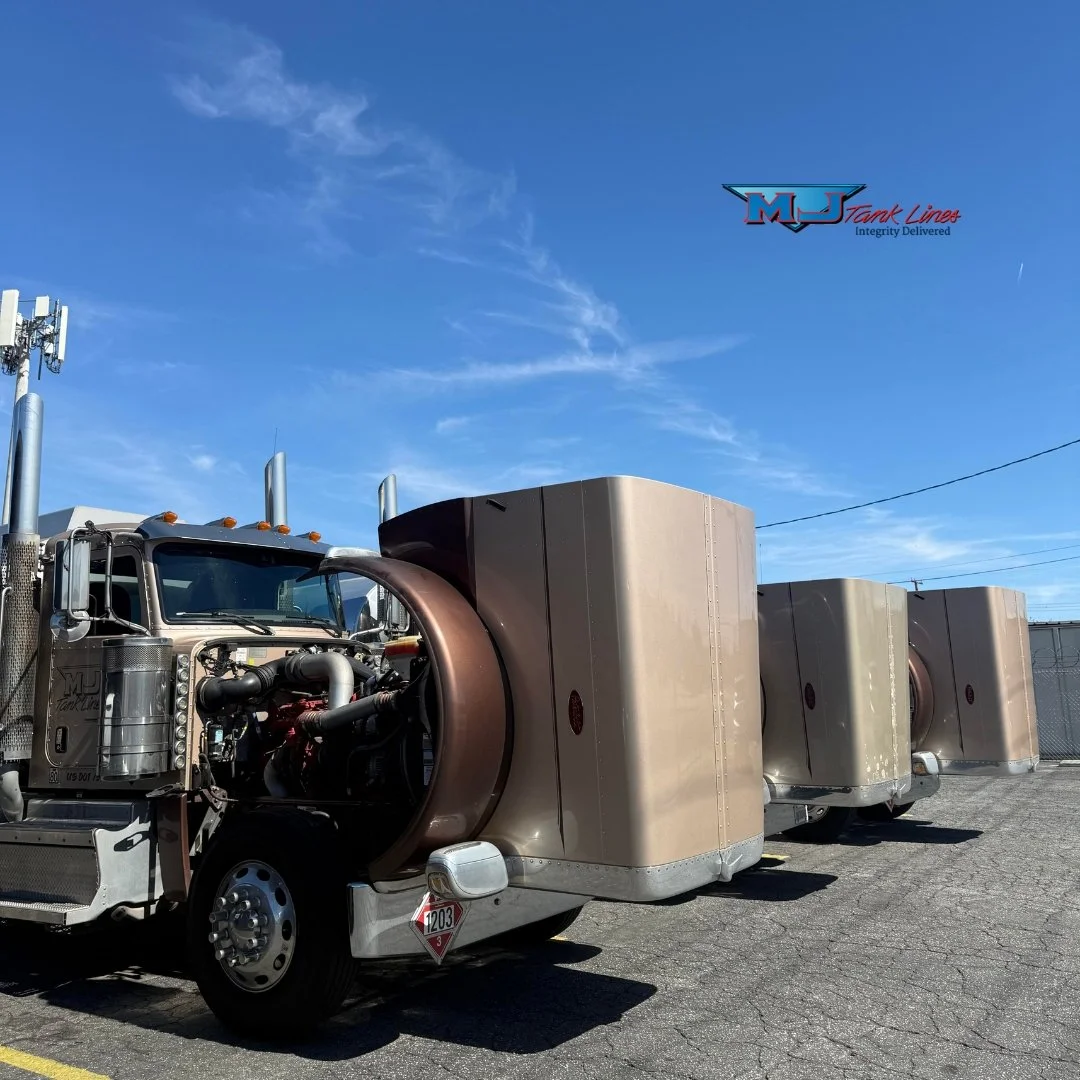 Nothing better than a lineup like this on Fuel Friday! 💪

Let&rsquo;s move some fuel! ⛽

#FuelFriday #DriveMJTankLines #TankerYankers #FuelDelivery #HiringNow