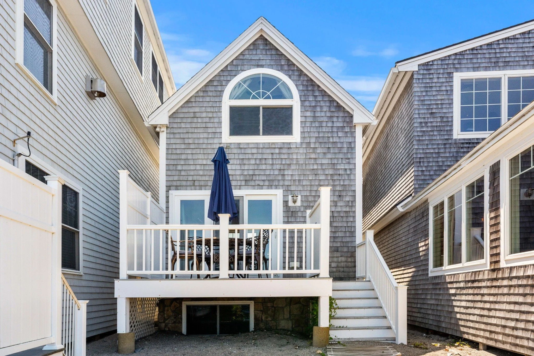 113 Perkins Cove oceanfront cottage