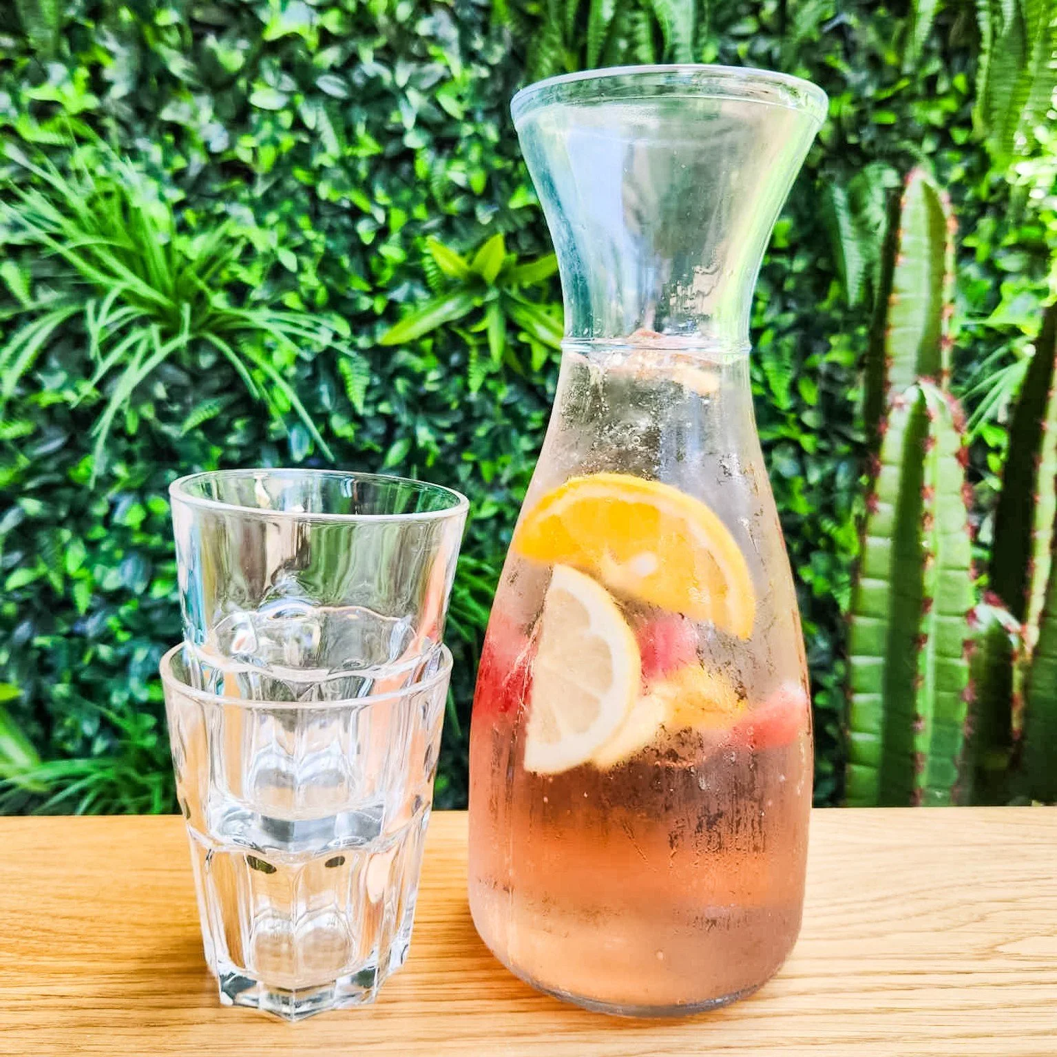 Sunset, deck drinks, dinner and $15 cocktail jugs from 8-10pm. 
Suddenly staying in sounds ridiculous

See you tonight - Lock in your table: www.tillyswagga.com.au/menu