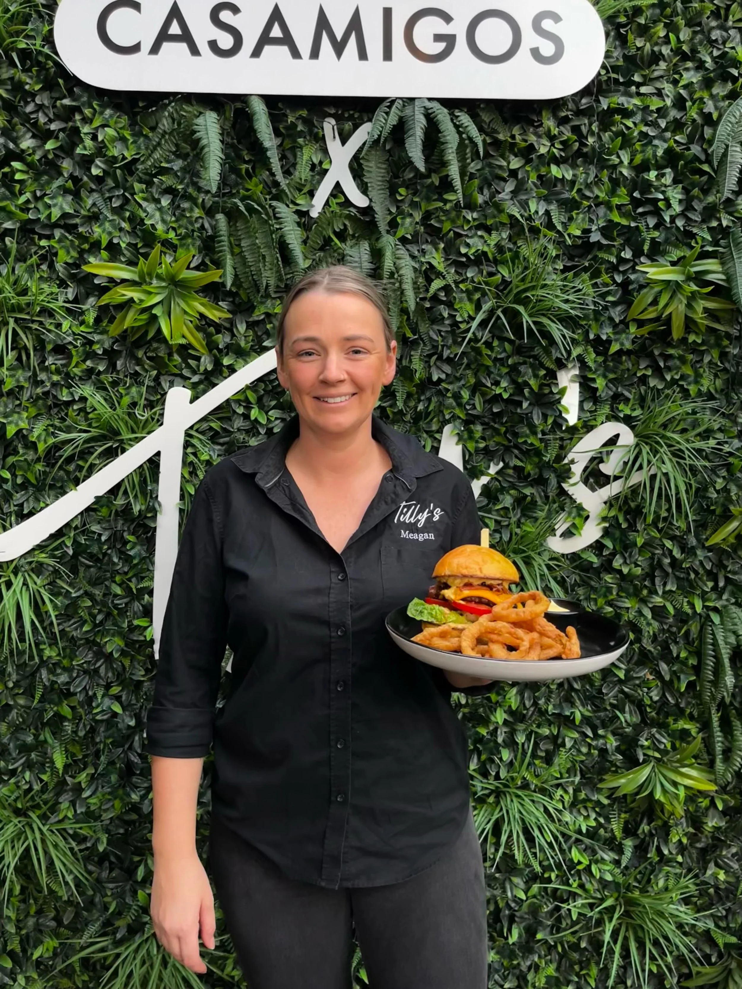 Ok guys&hellip; I&rsquo;m back on the socials bringing you what you love most 💛

Kicking things off with our new monthly special:

🍔 &ldquo;The Harry Special&rdquo;
Big and juicy&hellip; just like him.

Felt right to keep a little piece of him arou