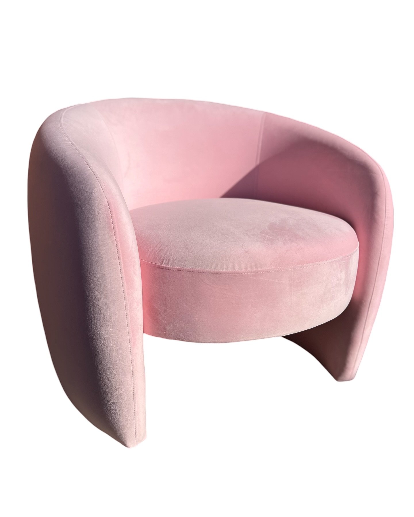 Our Pink Nash Loveseat is now available. 

www.rsvppartyrentalsny.com

#rsvpeventrentals #rsvppartyrentalsny
#partytime #EventRentals #PartySupplies #EventPlanning #events #nycpartyrentals #CorporateEvents #EventDecor #LuxuryEvents #SpecialOccasions