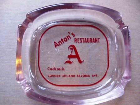 5 Anton's Cafe ashtray, from 1950s.jpg