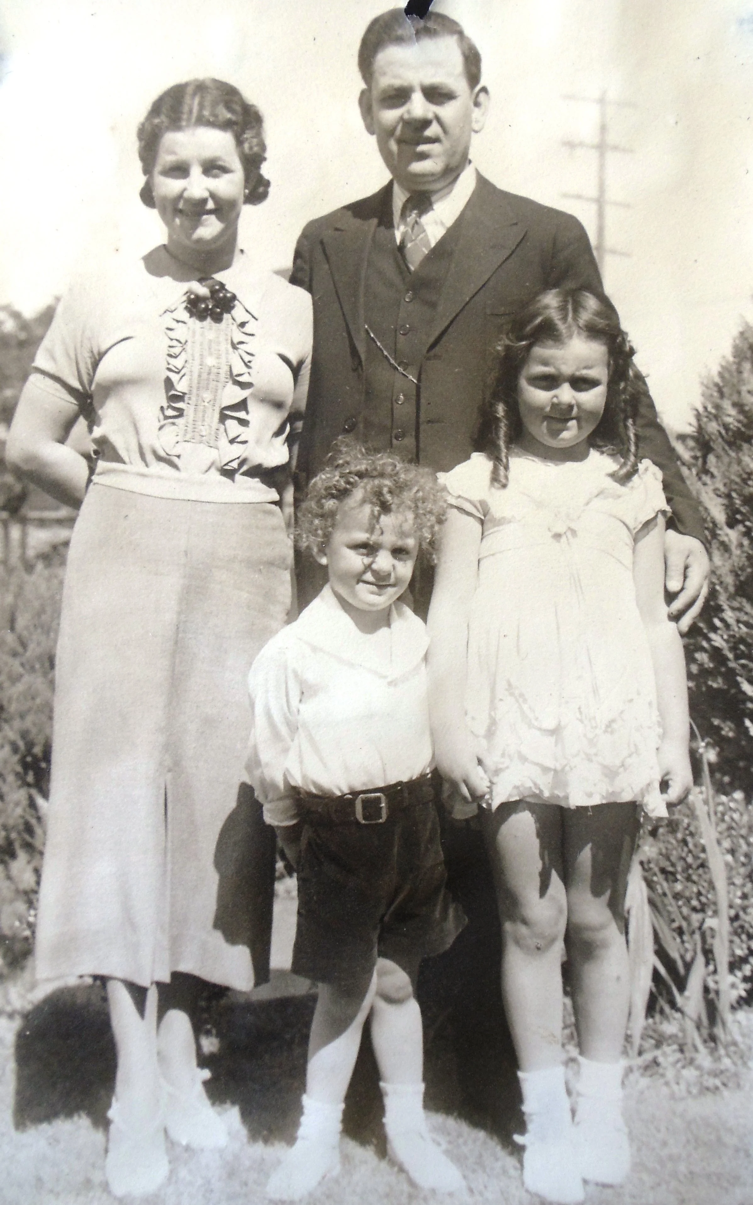 6 Family circa 1938.jpg
