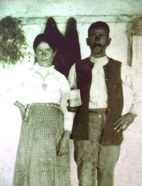 2 Paternal grandparents, George Kassios and Athanasia Mouses, circa 1900.jpg