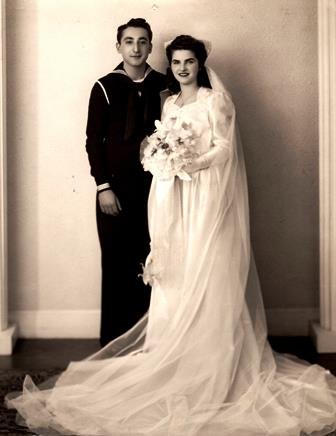 12 Milton and Pauli wedding, 1943.jpg