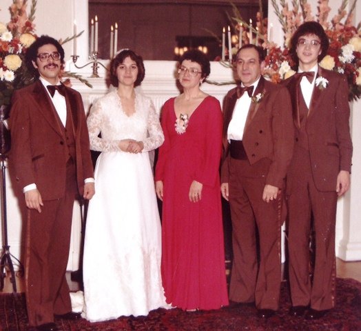 9 At Marianna's wedding, (l-r) Peter Dean, Marianna, Anna, Peter, David, 1979.jpg