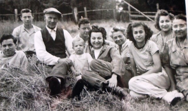 14 On Fenerly farm, 1946.jpg