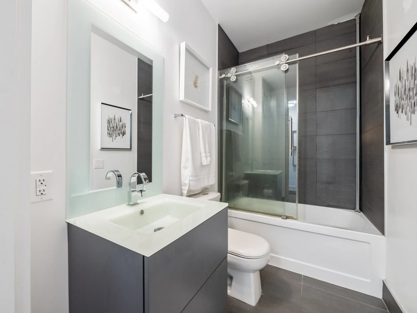 111 St. Clair Ave-8.jpg