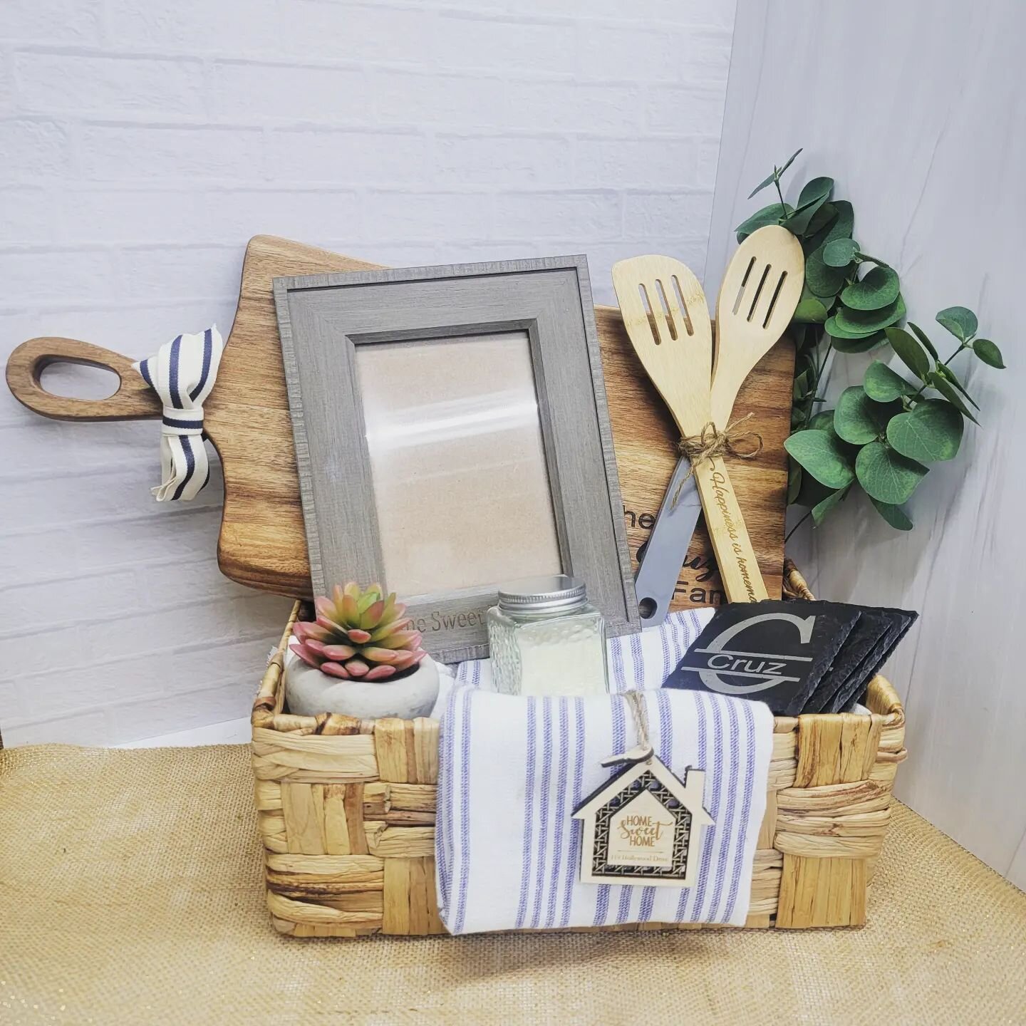 Real Estate/Housewarming gift.  Make your client feel at &quot; Home &quot; with this beautiful personalized Realtor closing basket that they will lovell