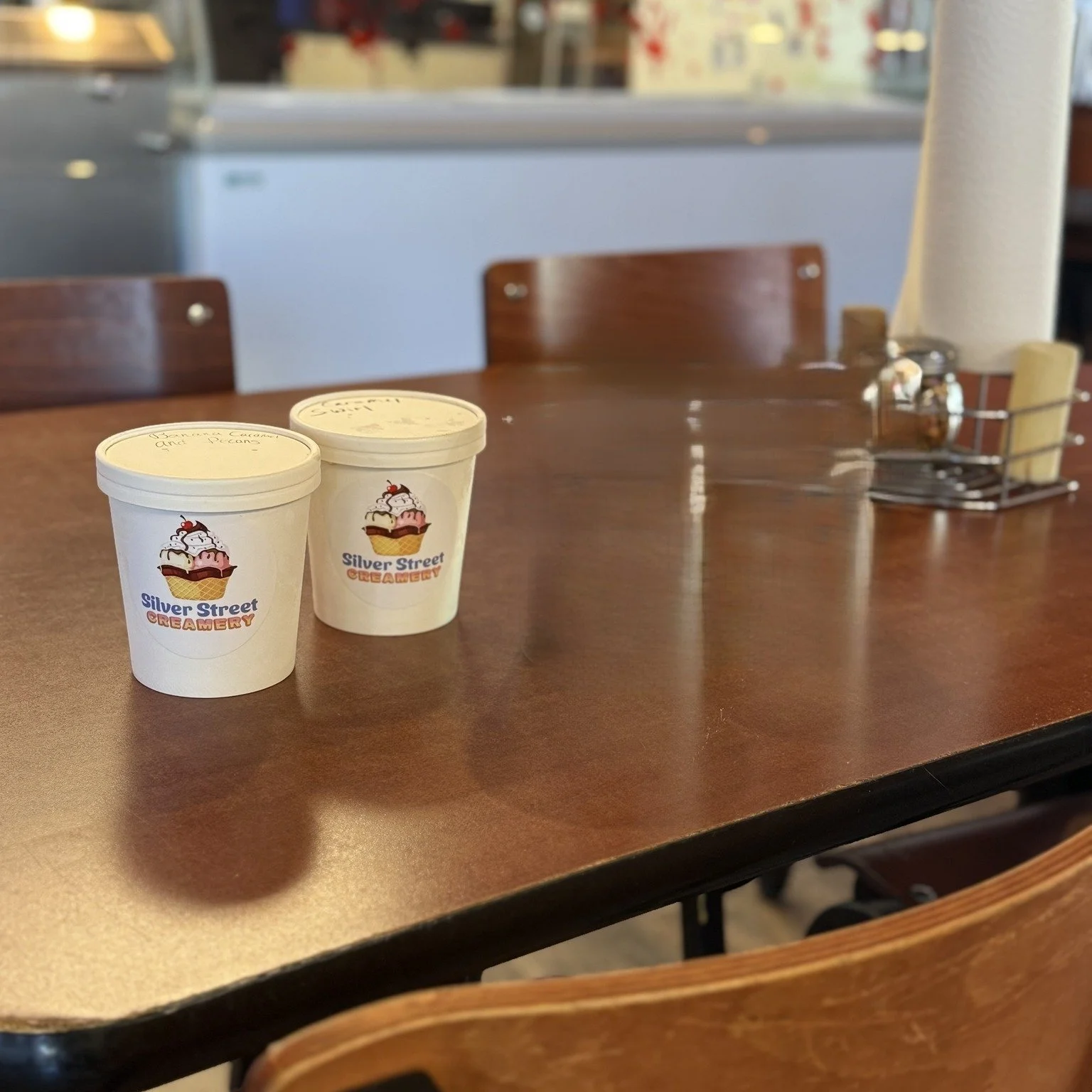 ⏰ Every Tuesday, your pizza comes with a little something extra! 
Order a Large or XL pizza from Blind Onion for takeout and we'll throw in a FREE pint of Silver Street Creamery ice cream. 🍦🍕 Limited supply &mdash; so don't wait! 

Call 775-738-553