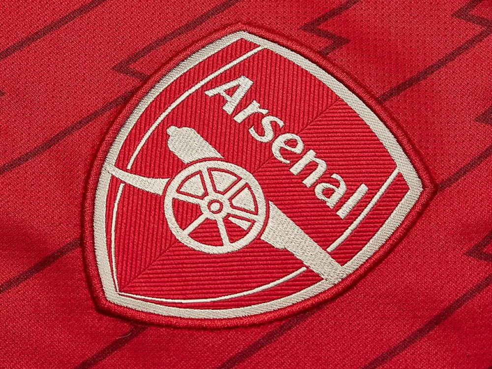 Arsenal Badge.png
