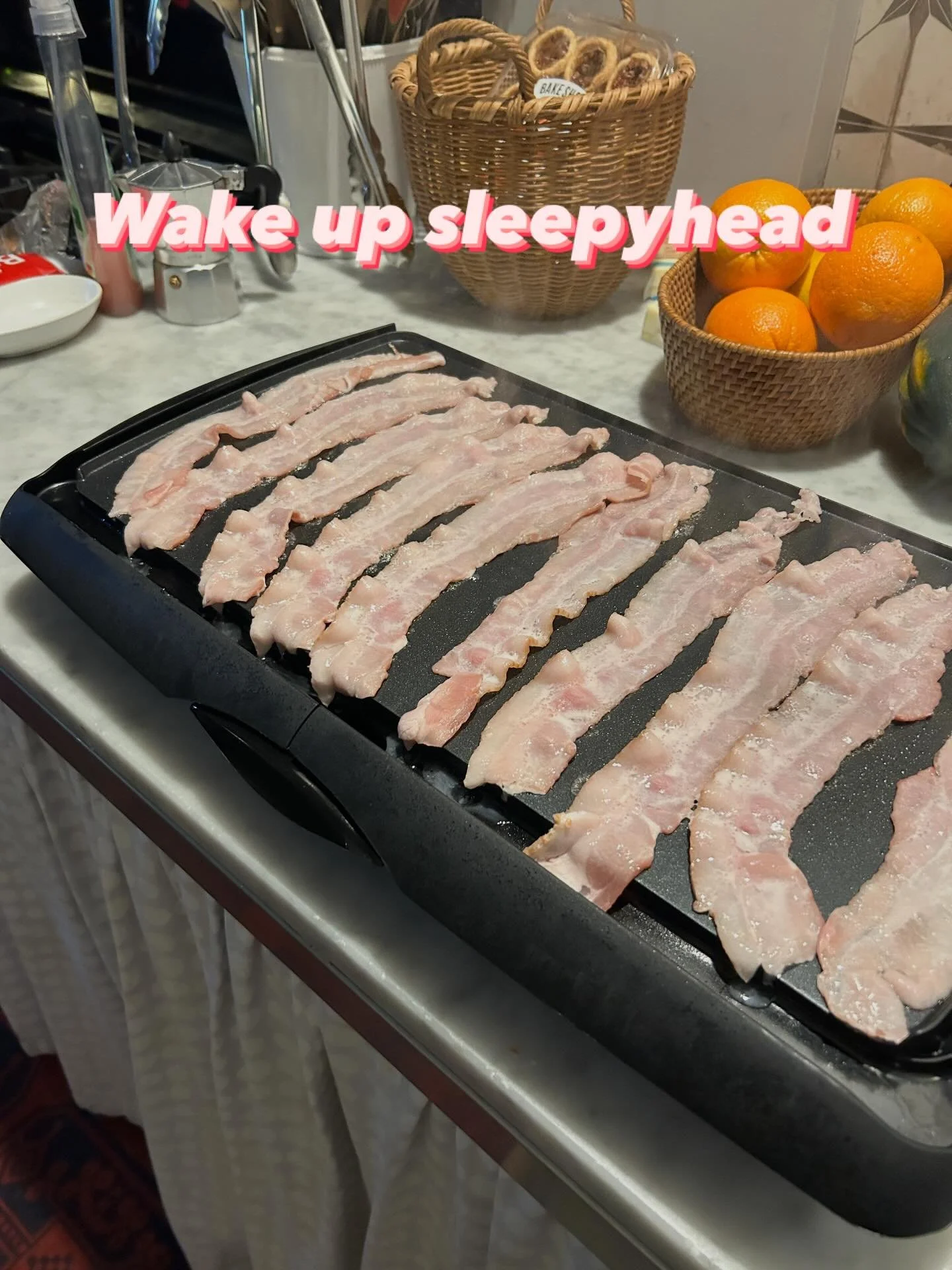 Rise n&rsquo; shine! See you at 8am at Van Wyck 
#ghentnorfolk #ghentneighborhoodleague #trash #youcandoit